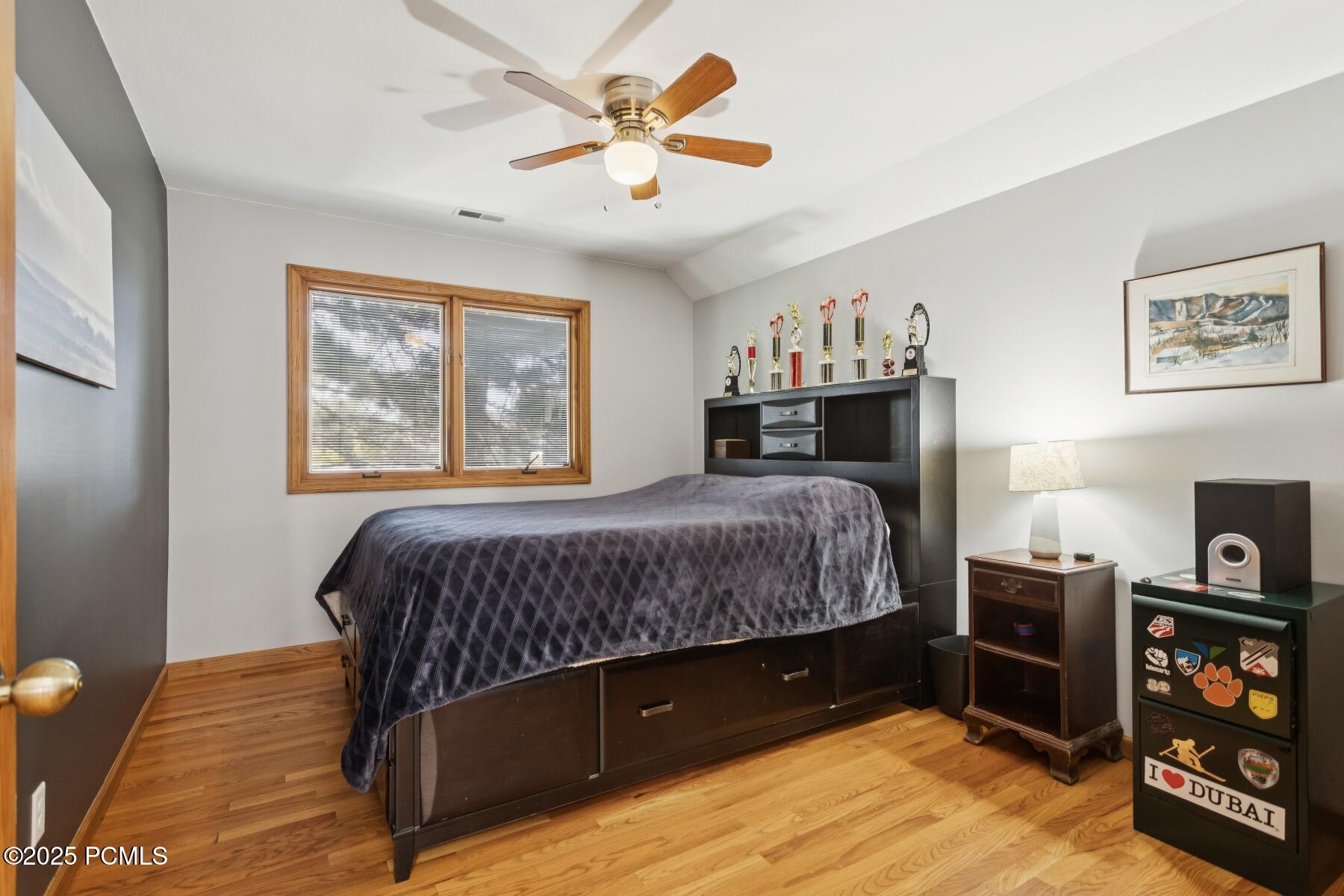 Cottonwood Heights, Utah 84093, United States, 5 Bedrooms Bedrooms, ,4 BathroomsBathrooms,Residential,Active,181107