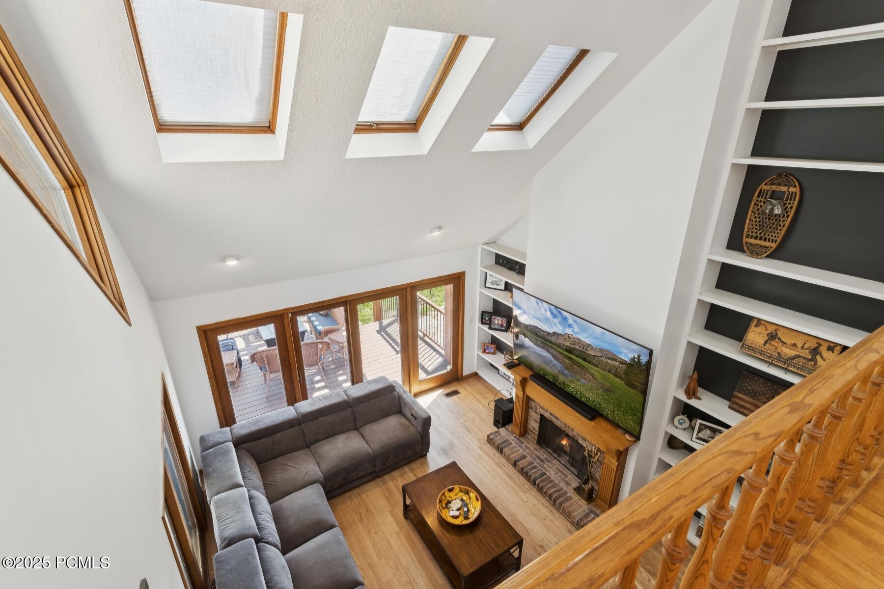 Cottonwood Heights, Utah 84093, United States, 5 Bedrooms Bedrooms, ,4 BathroomsBathrooms,Residential,Active,181107