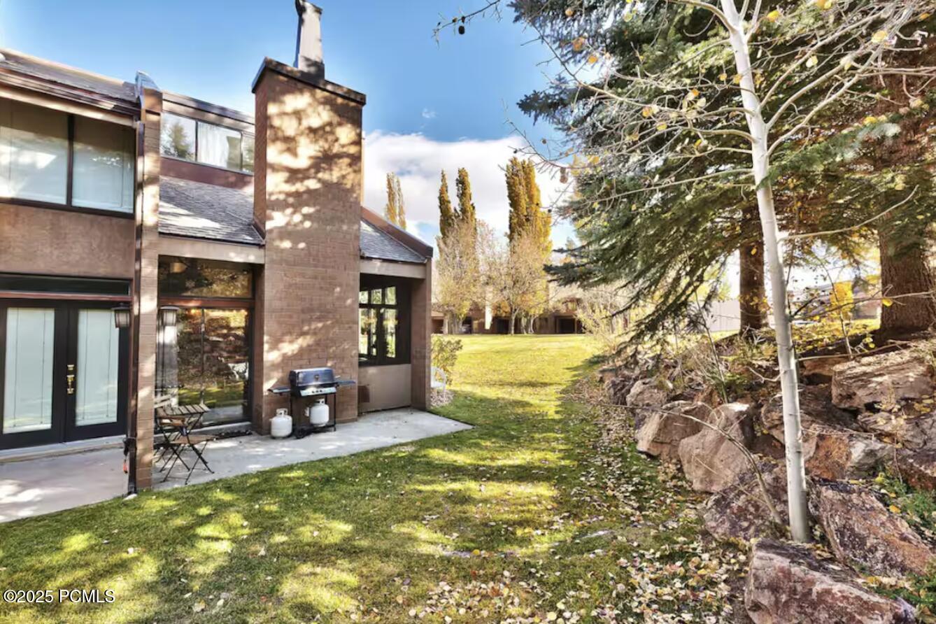 Park City, Utah 84060, United States, 2 Bedrooms Bedrooms, ,3 BathroomsBathrooms,Residential,Active,107642