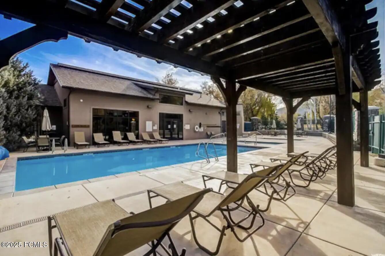 Park City, Utah 84060, United States, 2 Bedrooms Bedrooms, ,3 BathroomsBathrooms,Residential,Active,107642