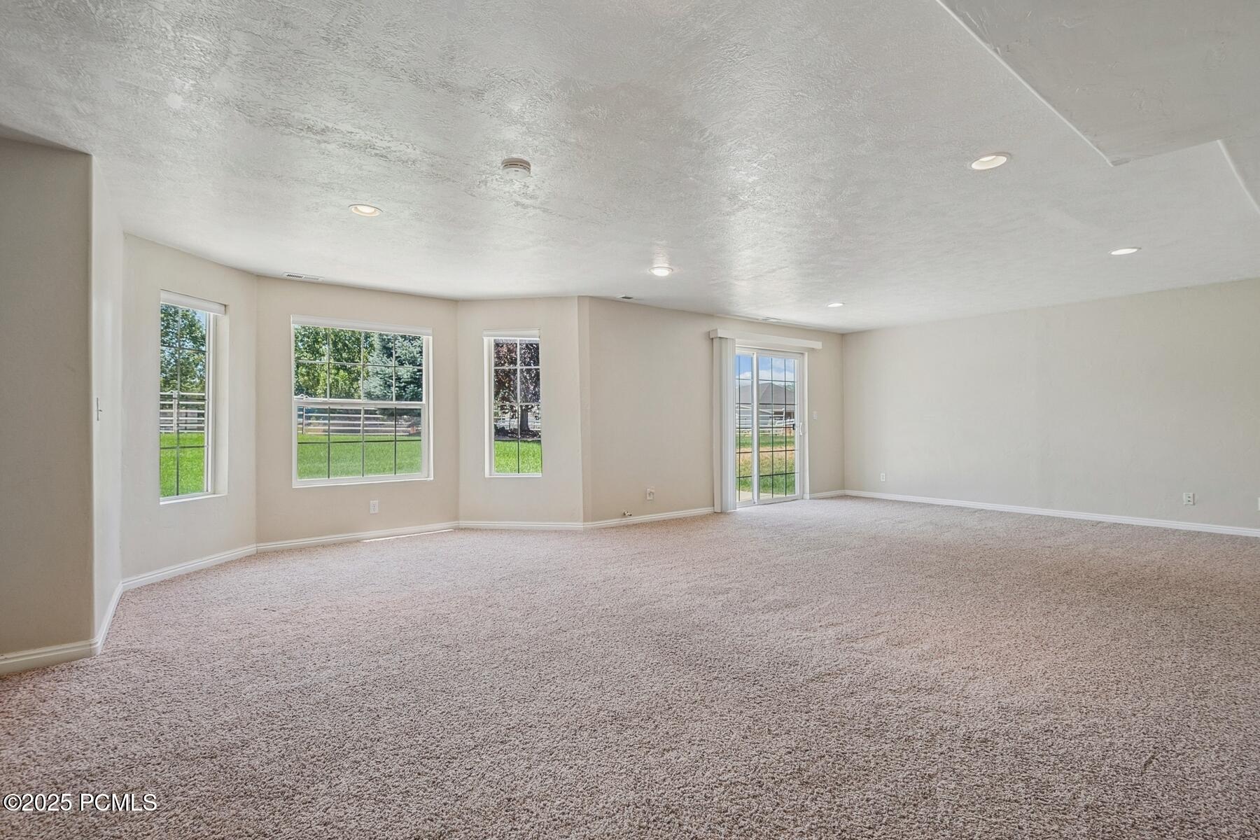 Heber City, Utah 84032, United States, 6 Bedrooms Bedrooms, ,4 BathroomsBathrooms,Residential,Active,168075