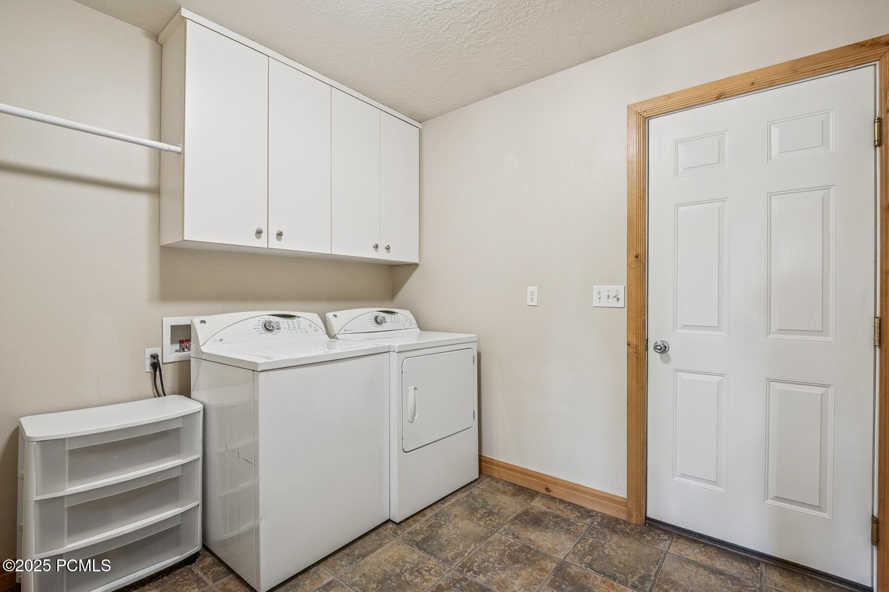 Heber City, Utah 84032, United States, 6 Bedrooms Bedrooms, ,4 BathroomsBathrooms,Residential,Active,168075