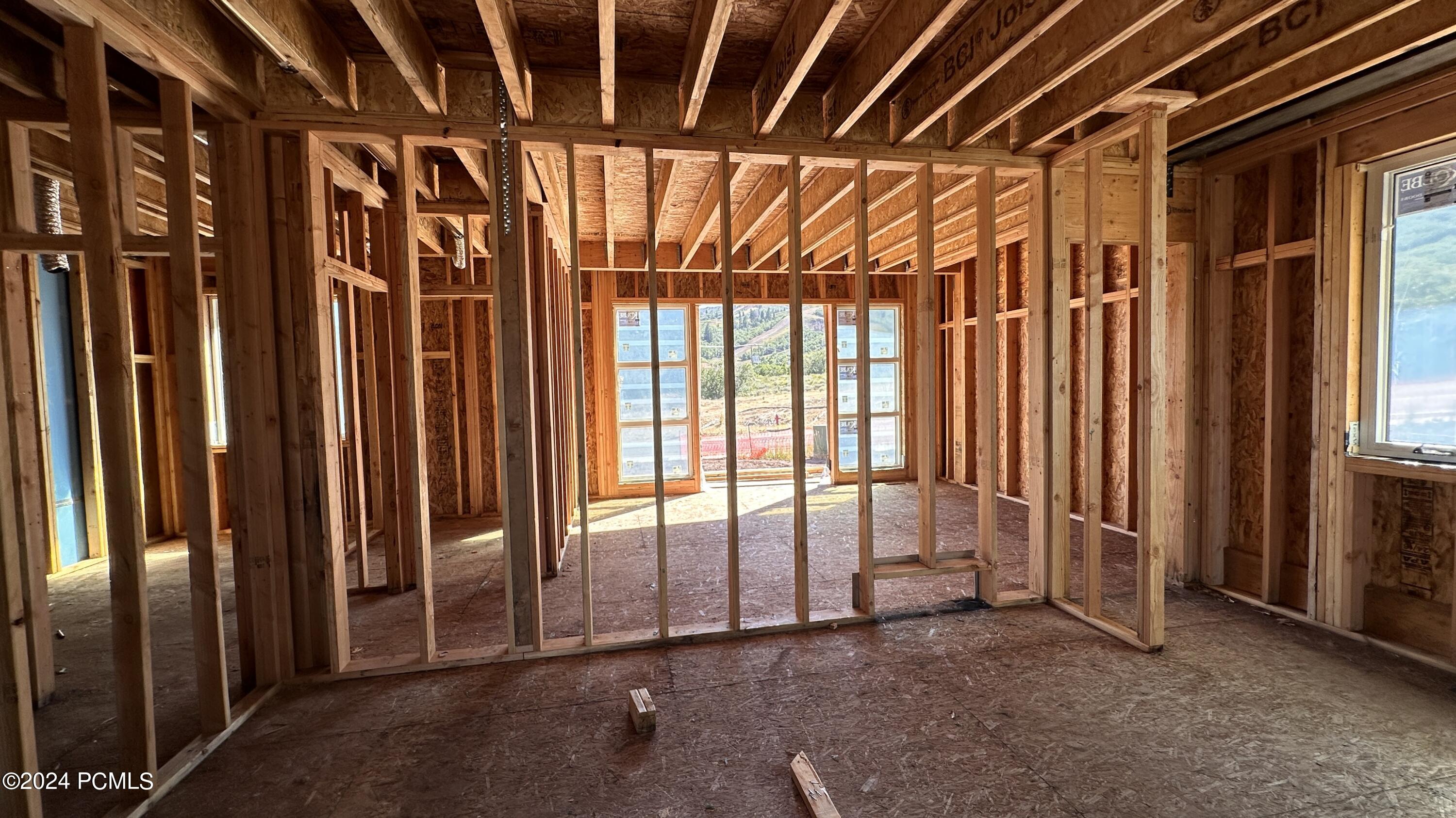 Mayflower Mountain, Utah 84032, United States, 5 Bedrooms Bedrooms, ,6 BathroomsBathrooms,Residential,Pending,58816