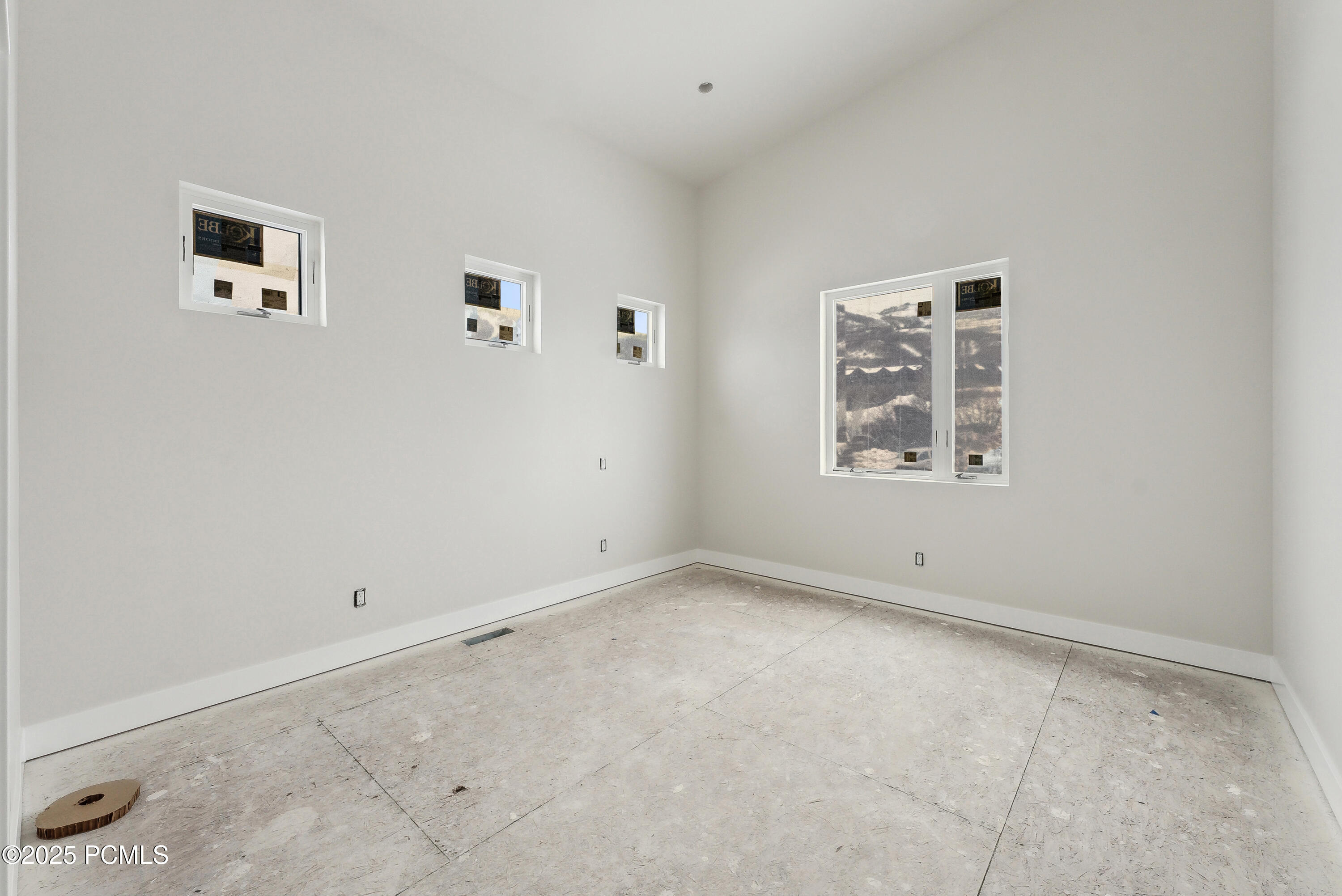 Mayflower Mountain, Utah 84032, United States, 5 Bedrooms Bedrooms, ,6 BathroomsBathrooms,Residential,Pending,58816