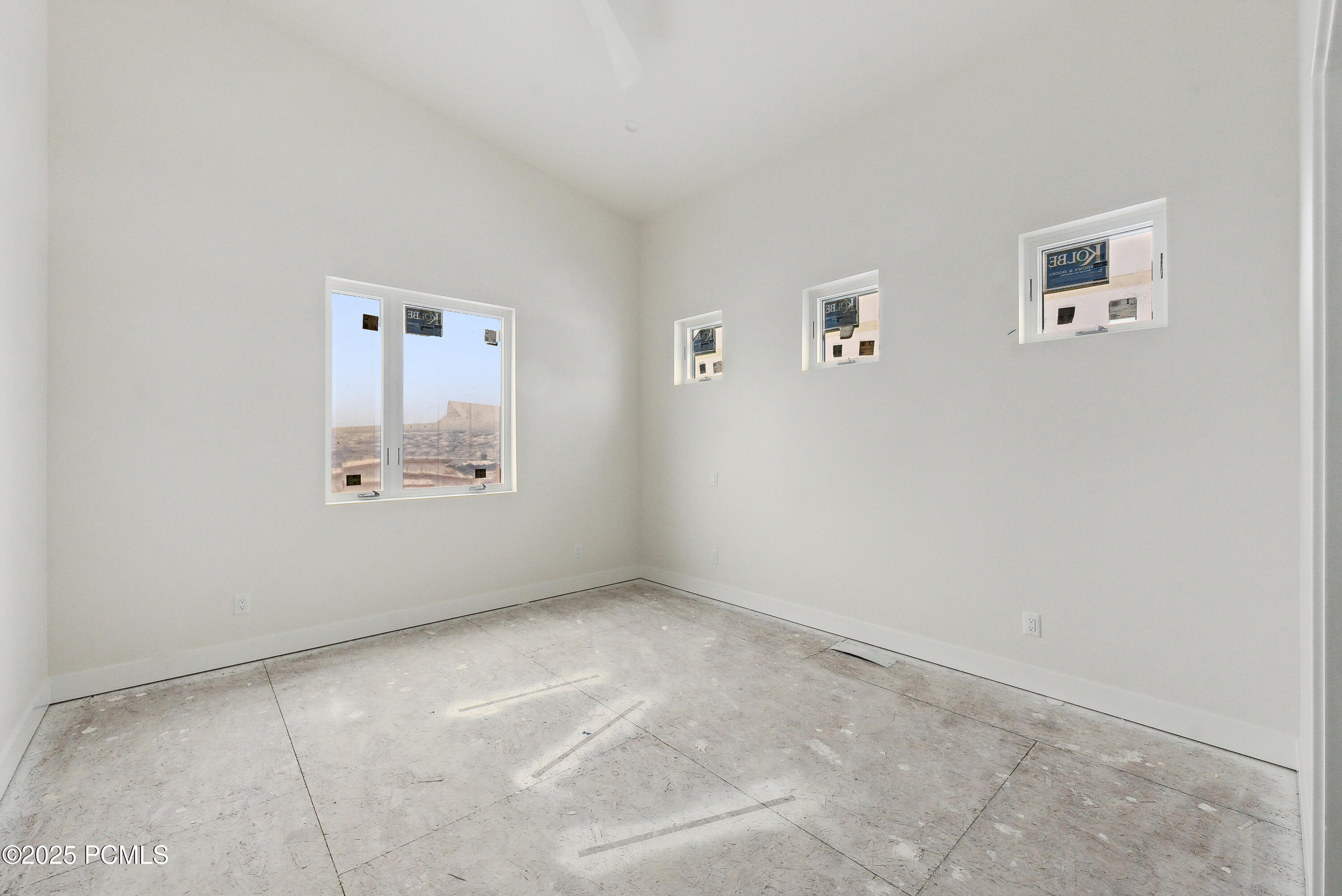 Mayflower Mountain, Utah 84032, United States, 5 Bedrooms Bedrooms, ,6 BathroomsBathrooms,Residential,Pending,58816