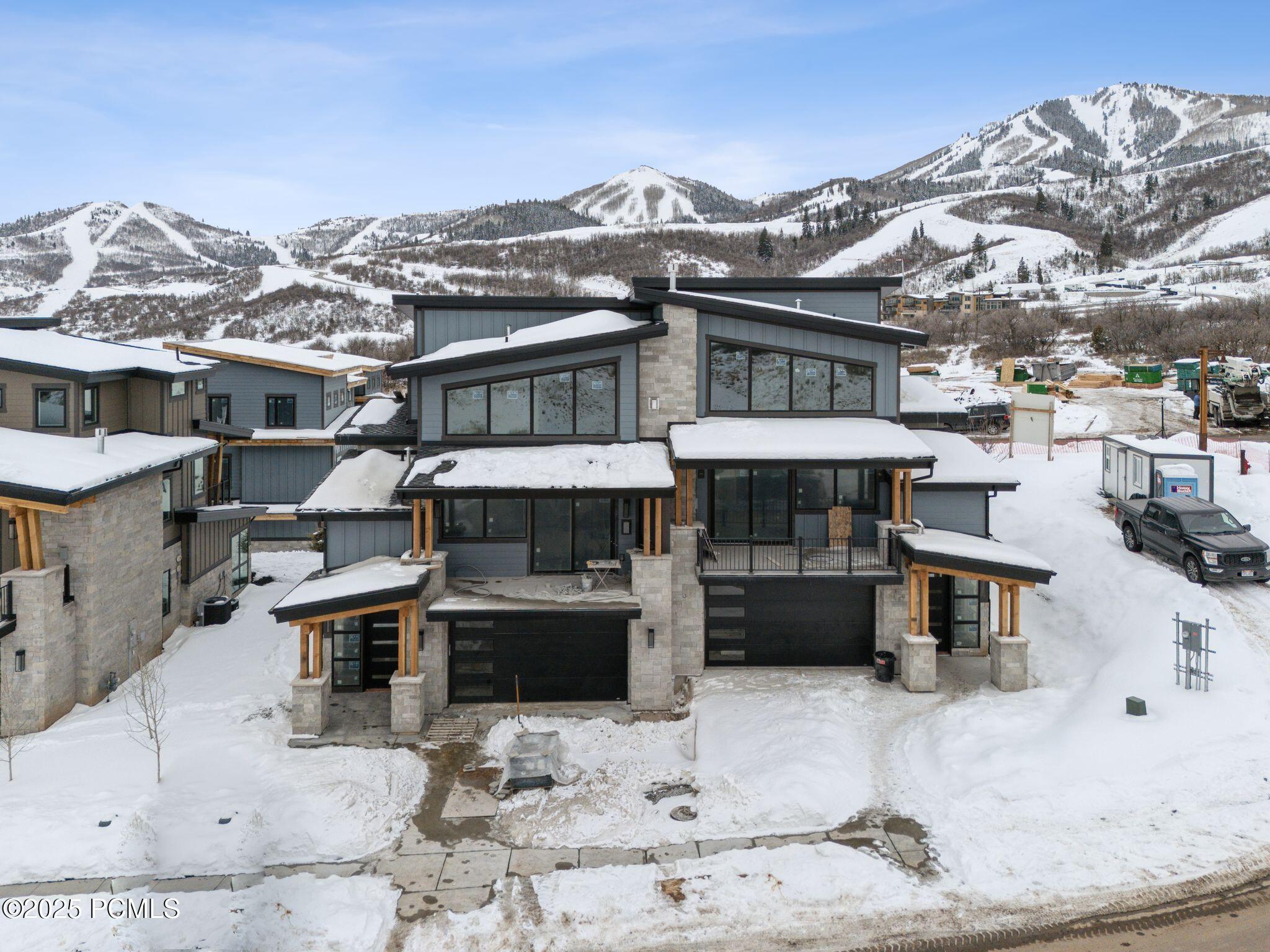 Mayflower Mountain, Utah 84032, United States, 5 Bedrooms Bedrooms, ,6 BathroomsBathrooms,Residential,Pending,58816