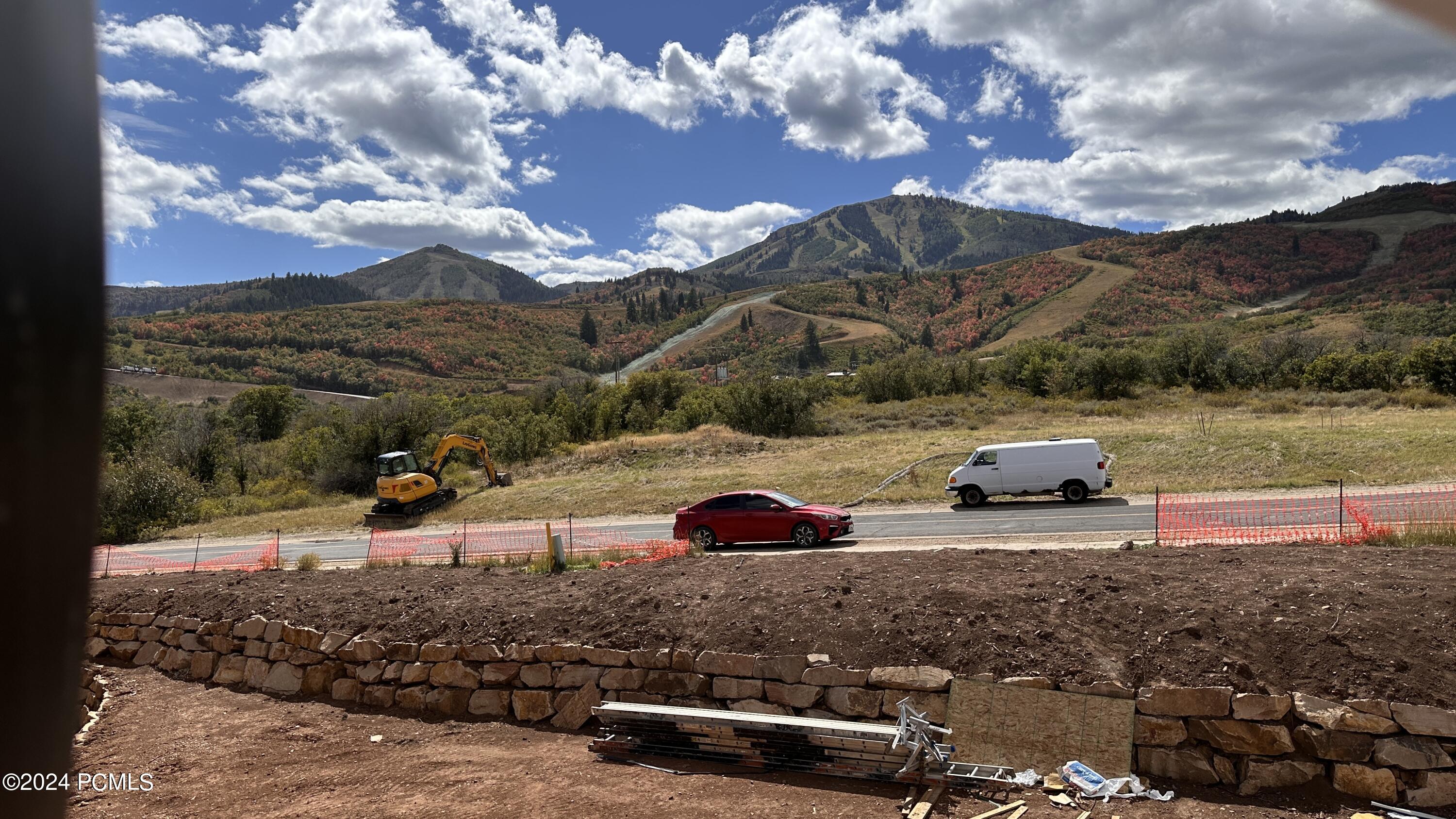 Mayflower Mountain, Utah 84032, United States, 5 Bedrooms Bedrooms, ,6 BathroomsBathrooms,Residential,Pending,58816