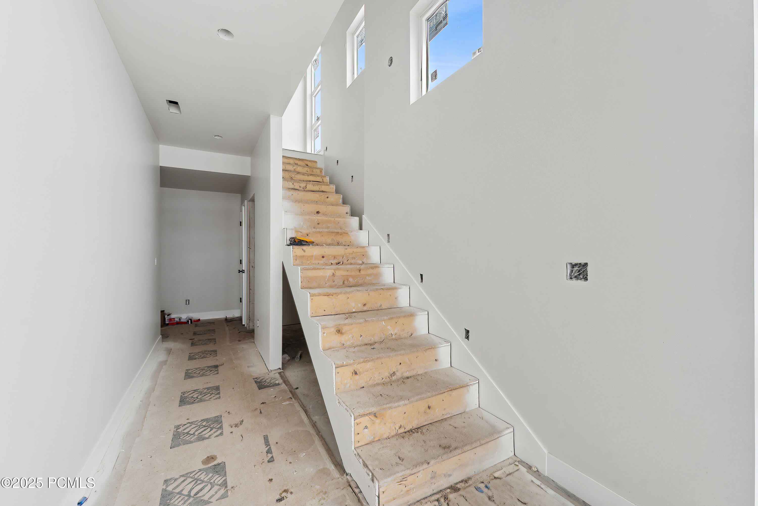 Mayflower Mountain, Utah 84032, United States, 5 Bedrooms Bedrooms, ,6 BathroomsBathrooms,Residential,Pending,58816