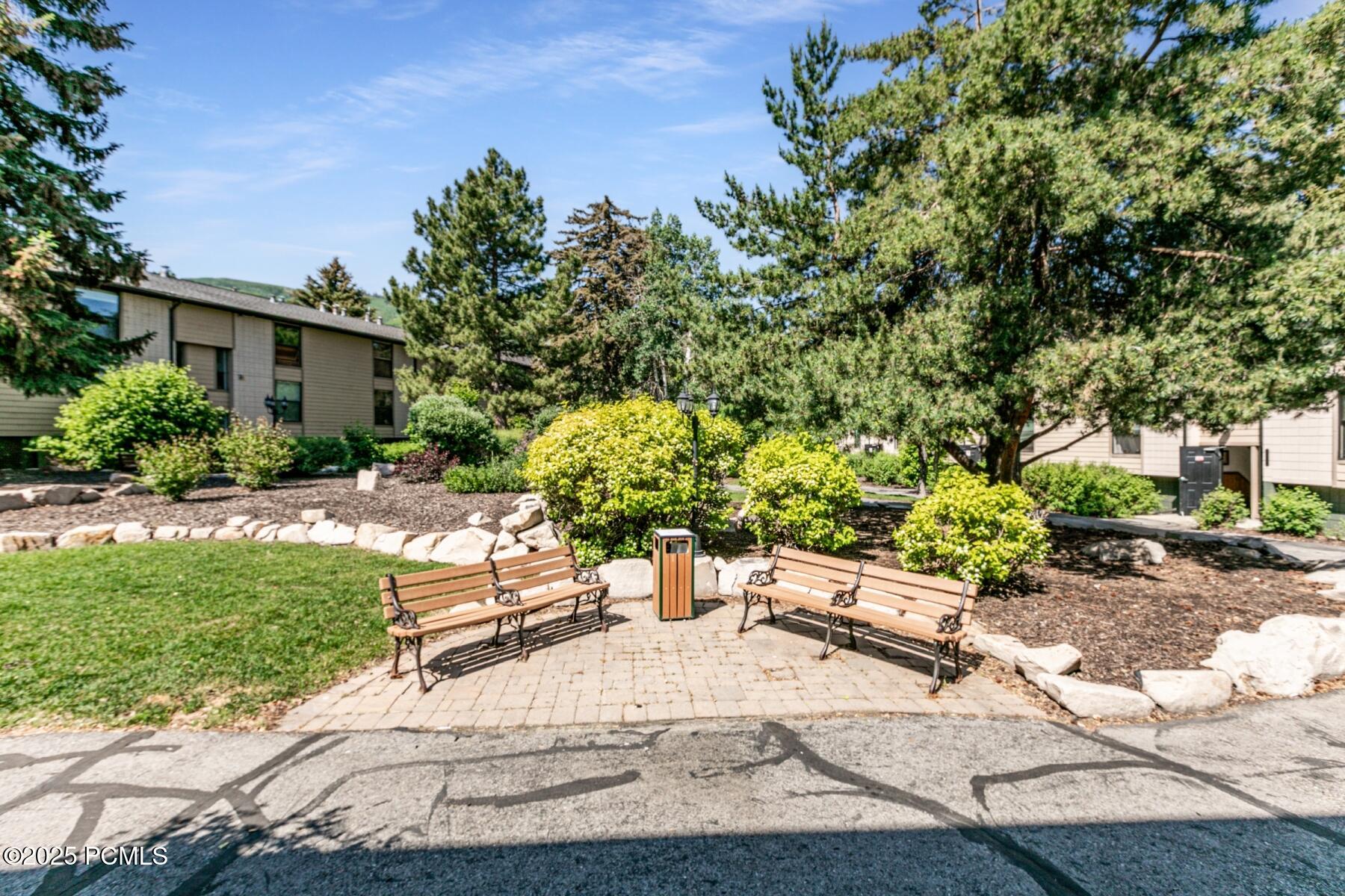 Park City, Utah 84060, United States, 2 Bedrooms Bedrooms, ,2 BathroomsBathrooms,Residential,Pending,158765