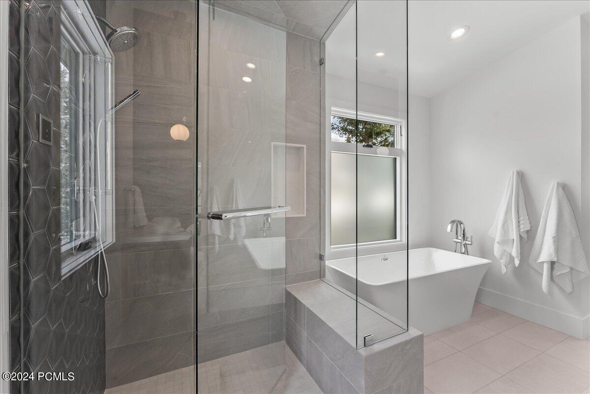 Park City, Utah 84060, United States, 4 Bedrooms Bedrooms, ,5 BathroomsBathrooms,Residential,Pending,52807