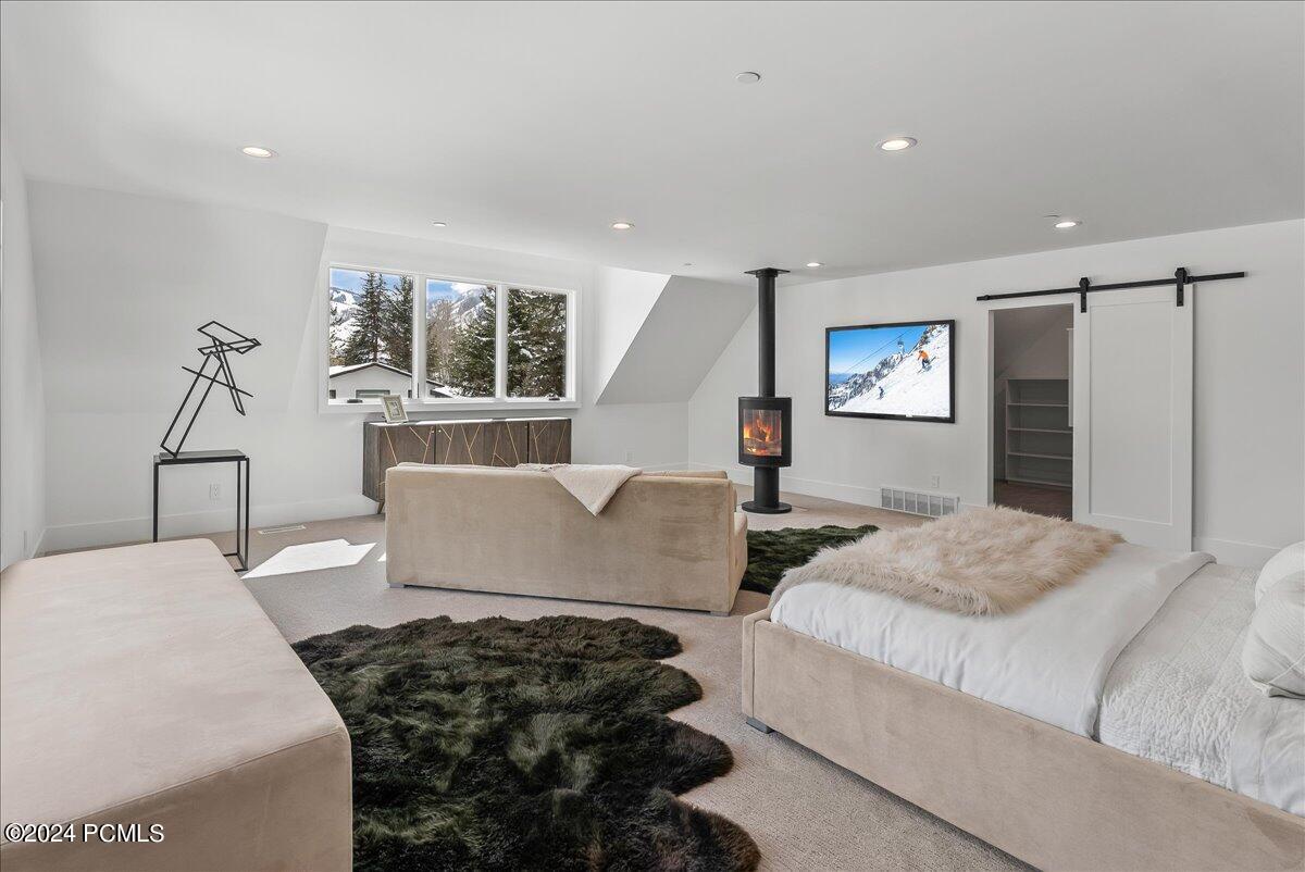 Park City, Utah 84060, United States, 4 Bedrooms Bedrooms, ,5 BathroomsBathrooms,Residential,Pending,52807