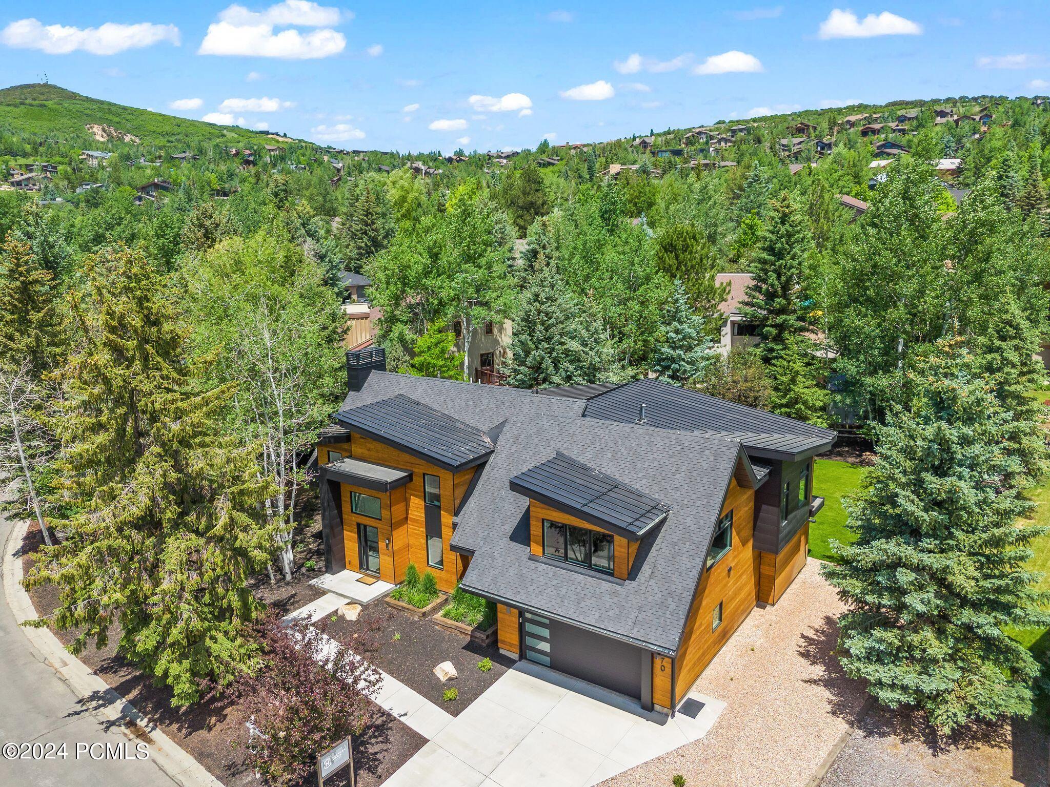 Park City, Utah 84060, United States, 4 Bedrooms Bedrooms, ,5 BathroomsBathrooms,Residential,Pending,52807