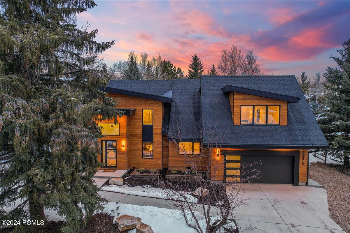 Park City, Utah 84060, United States, 4 Bedrooms Bedrooms, ,5 BathroomsBathrooms,Residential,Pending,52807