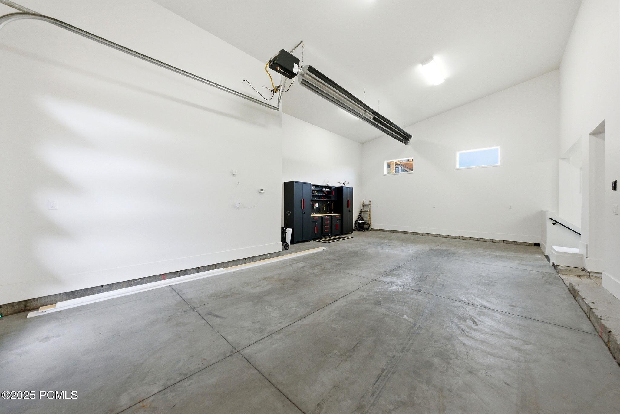 Heber City, Utah 84032, United States, 5 Bedrooms Bedrooms, ,7 BathroomsBathrooms,Residential,Active,250326