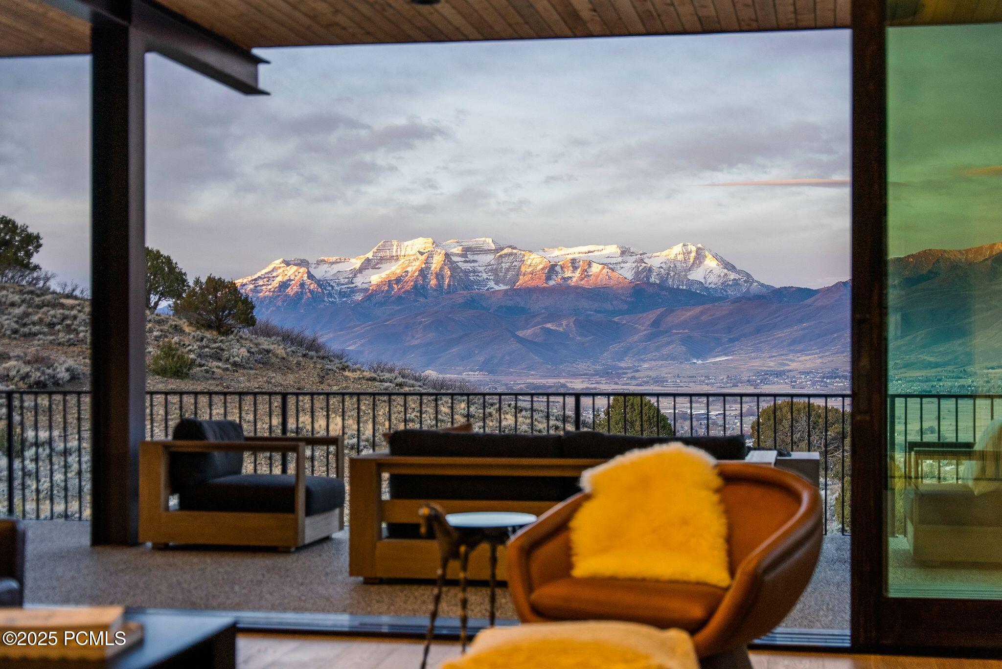 Heber City, Utah 84032, United States, 5 Bedrooms Bedrooms, ,7 BathroomsBathrooms,Residential,Active,250326