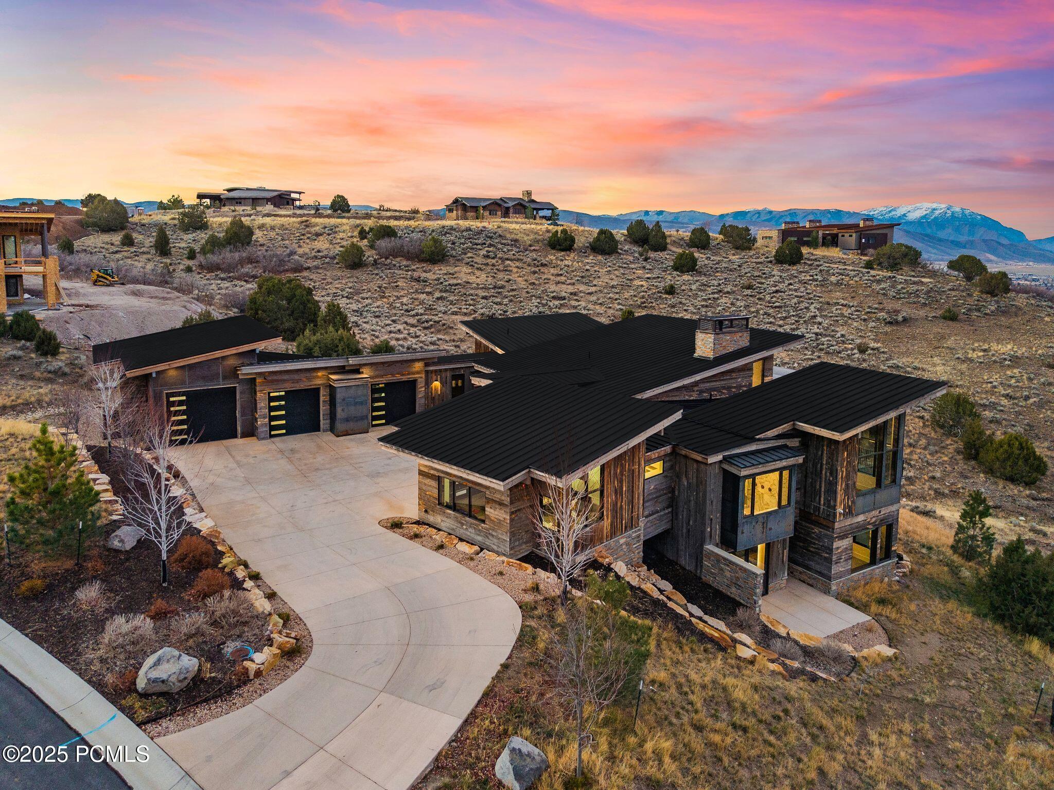 Heber City, Utah 84032, United States, 5 Bedrooms Bedrooms, ,7 BathroomsBathrooms,Residential,Active,250326