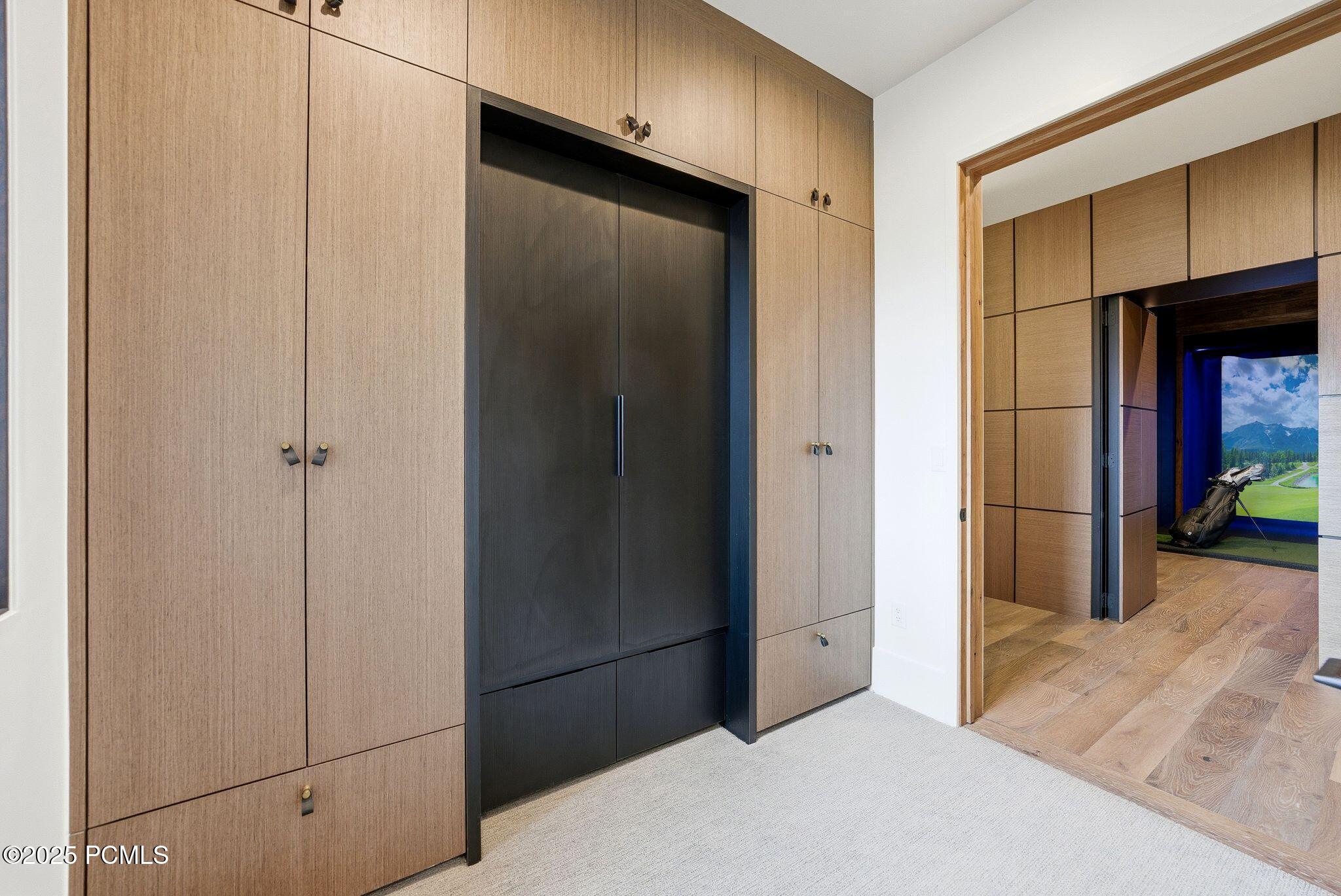 Heber City, Utah 84032, United States, 5 Bedrooms Bedrooms, ,7 BathroomsBathrooms,Residential,Active,250326