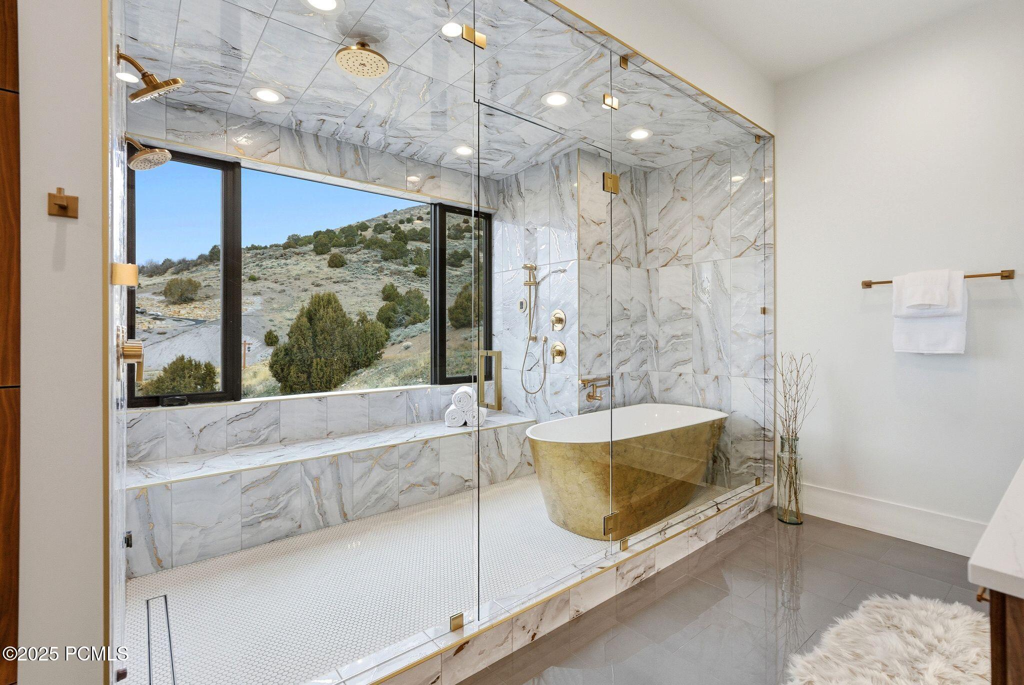 Heber City, Utah 84032, United States, 5 Bedrooms Bedrooms, ,7 BathroomsBathrooms,Residential,Active,250326