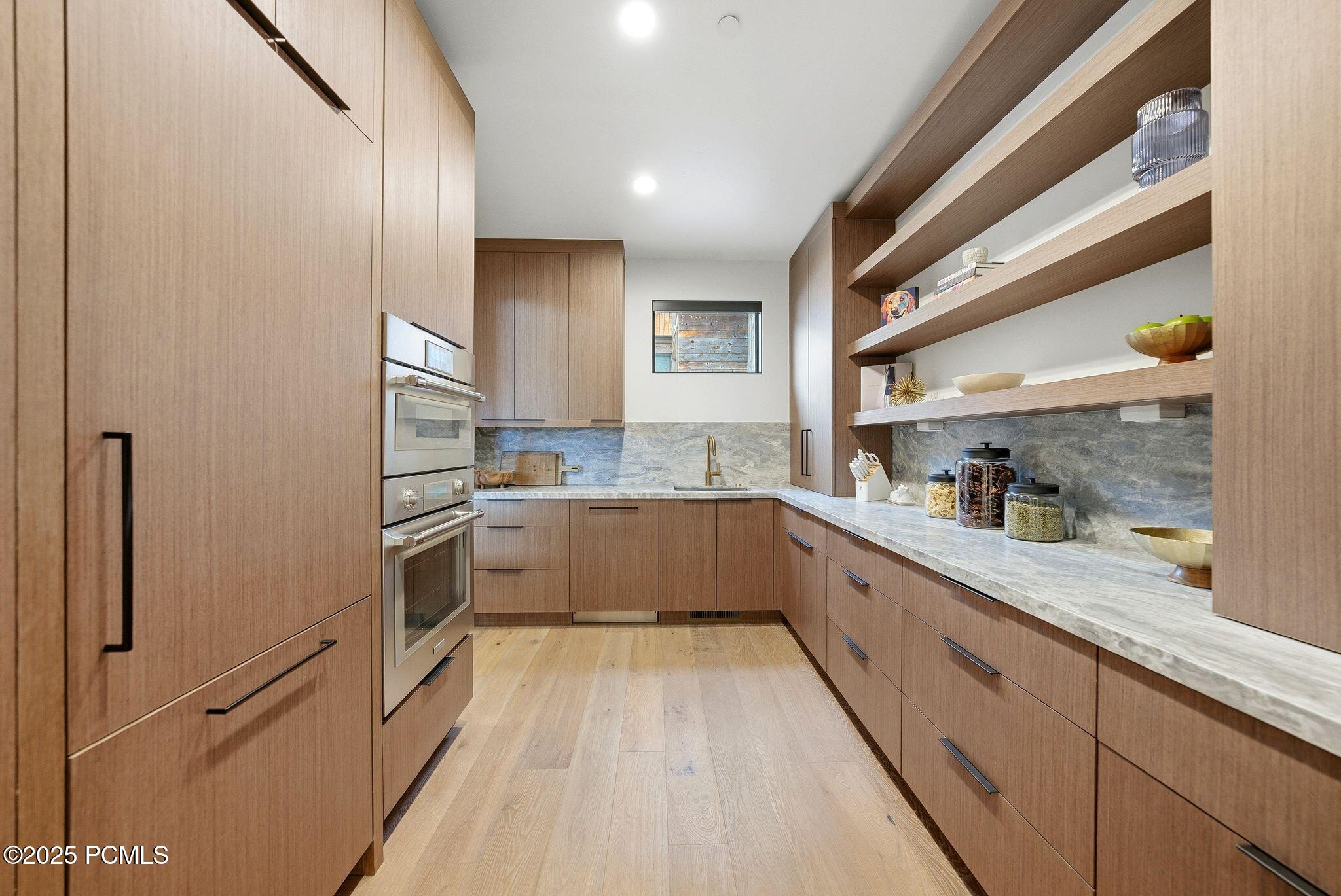 Heber City, Utah 84032, United States, 5 Bedrooms Bedrooms, ,7 BathroomsBathrooms,Residential,Active,250326