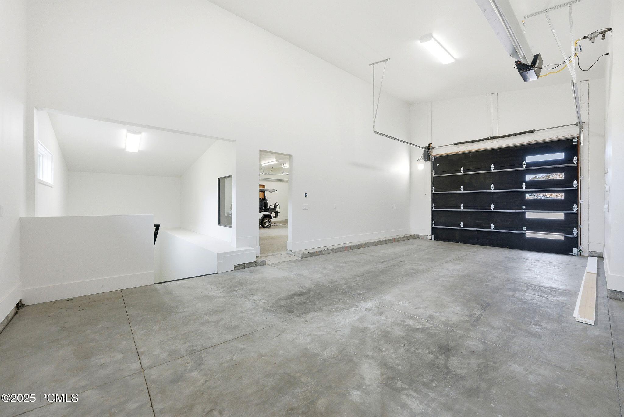 Heber City, Utah 84032, United States, 5 Bedrooms Bedrooms, ,7 BathroomsBathrooms,Residential,Active,250326