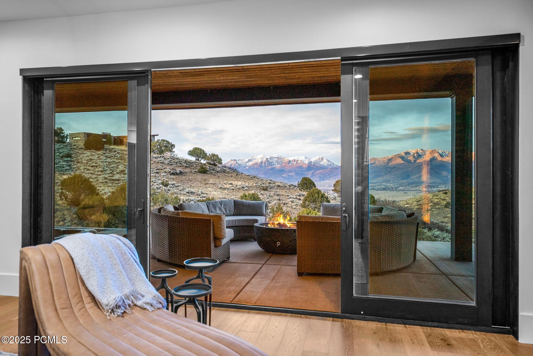 Heber City, Utah 84032, United States, 5 Bedrooms Bedrooms, ,7 BathroomsBathrooms,Residential,Active,250326