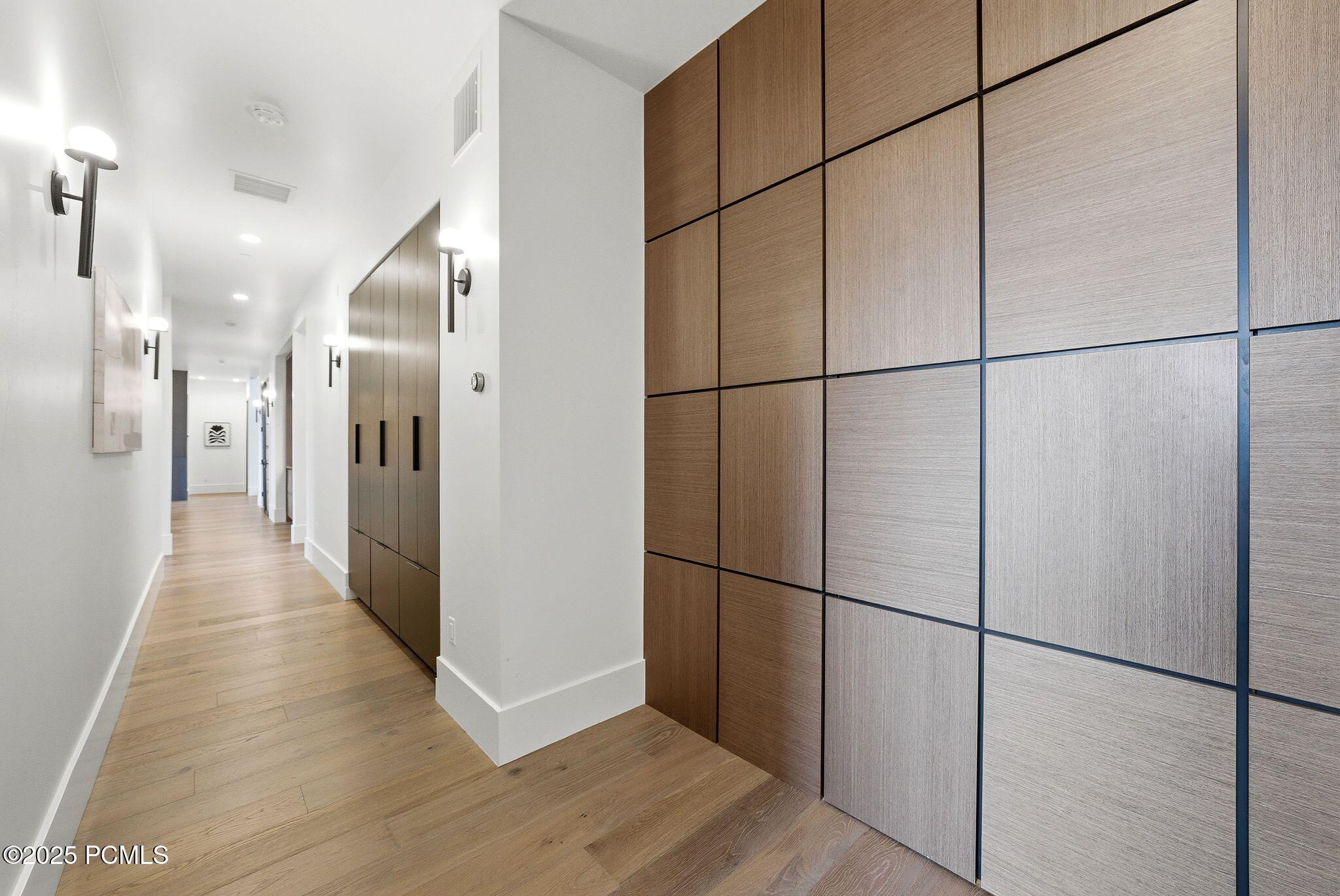 Heber City, Utah 84032, United States, 5 Bedrooms Bedrooms, ,7 BathroomsBathrooms,Residential,Active,250326