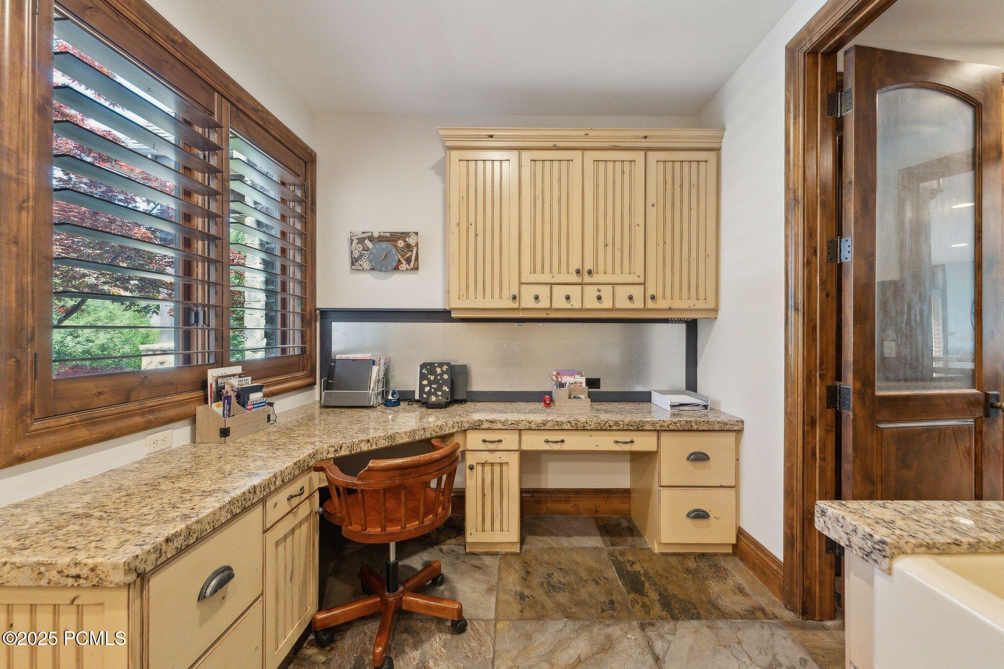 1 Cross Hill Lane, Sandy, Utah image 38
