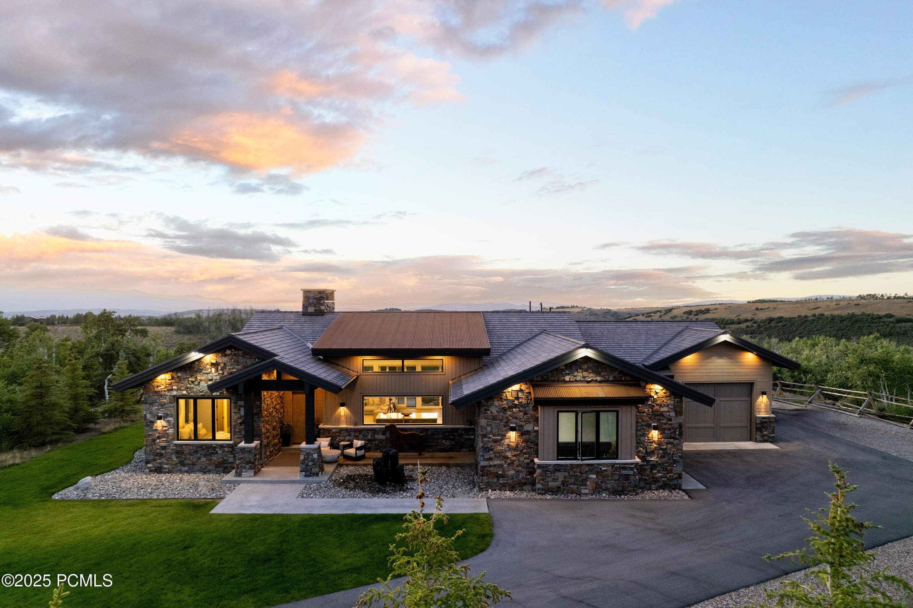 Heber City, Utah 84032, United States, 4 Bedrooms Bedrooms, ,4 BathroomsBathrooms,Residential,Active,192272