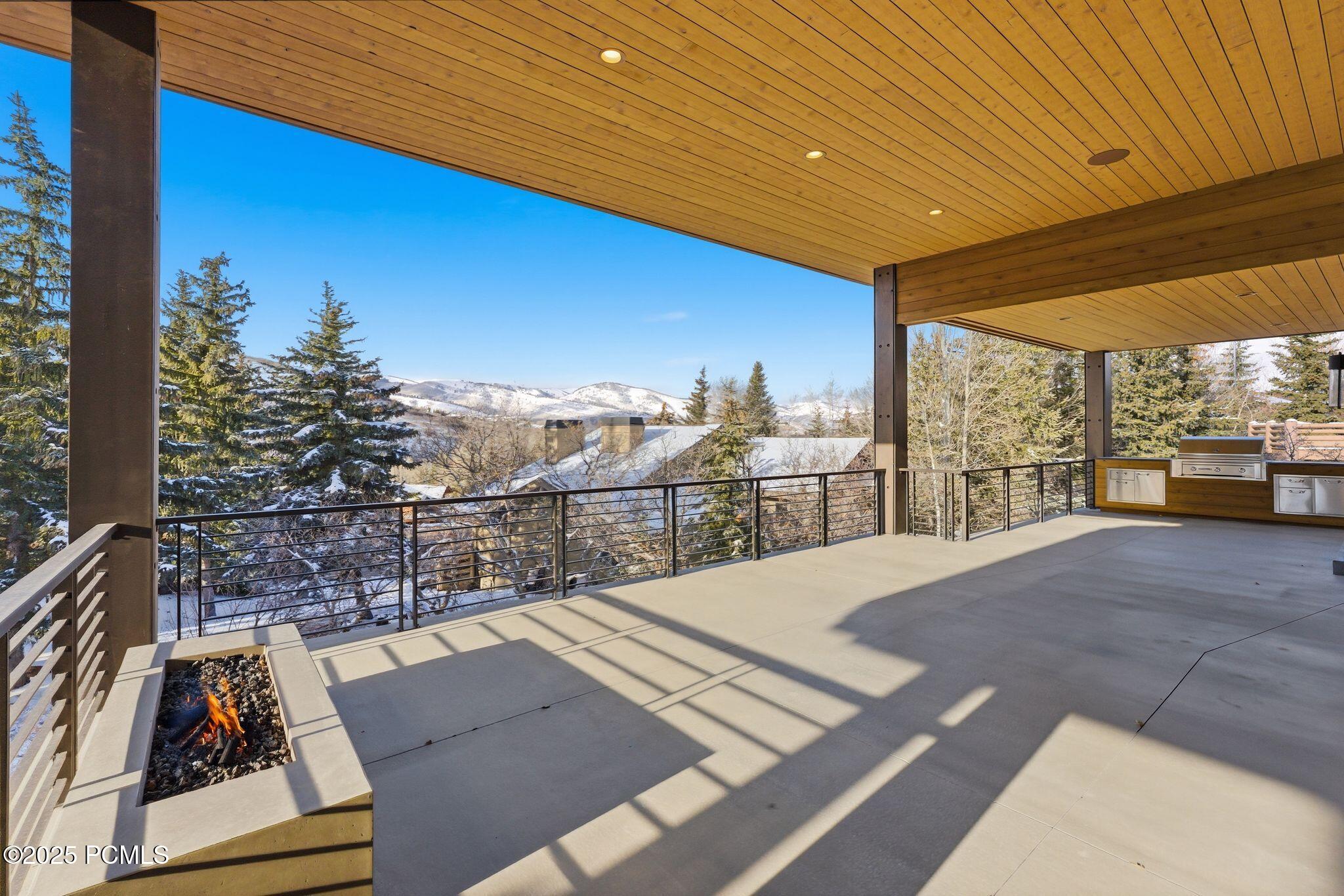 Park City, Utah 84060, United States, 6 Bedrooms Bedrooms, ,7 BathroomsBathrooms,Residential,Active,194819