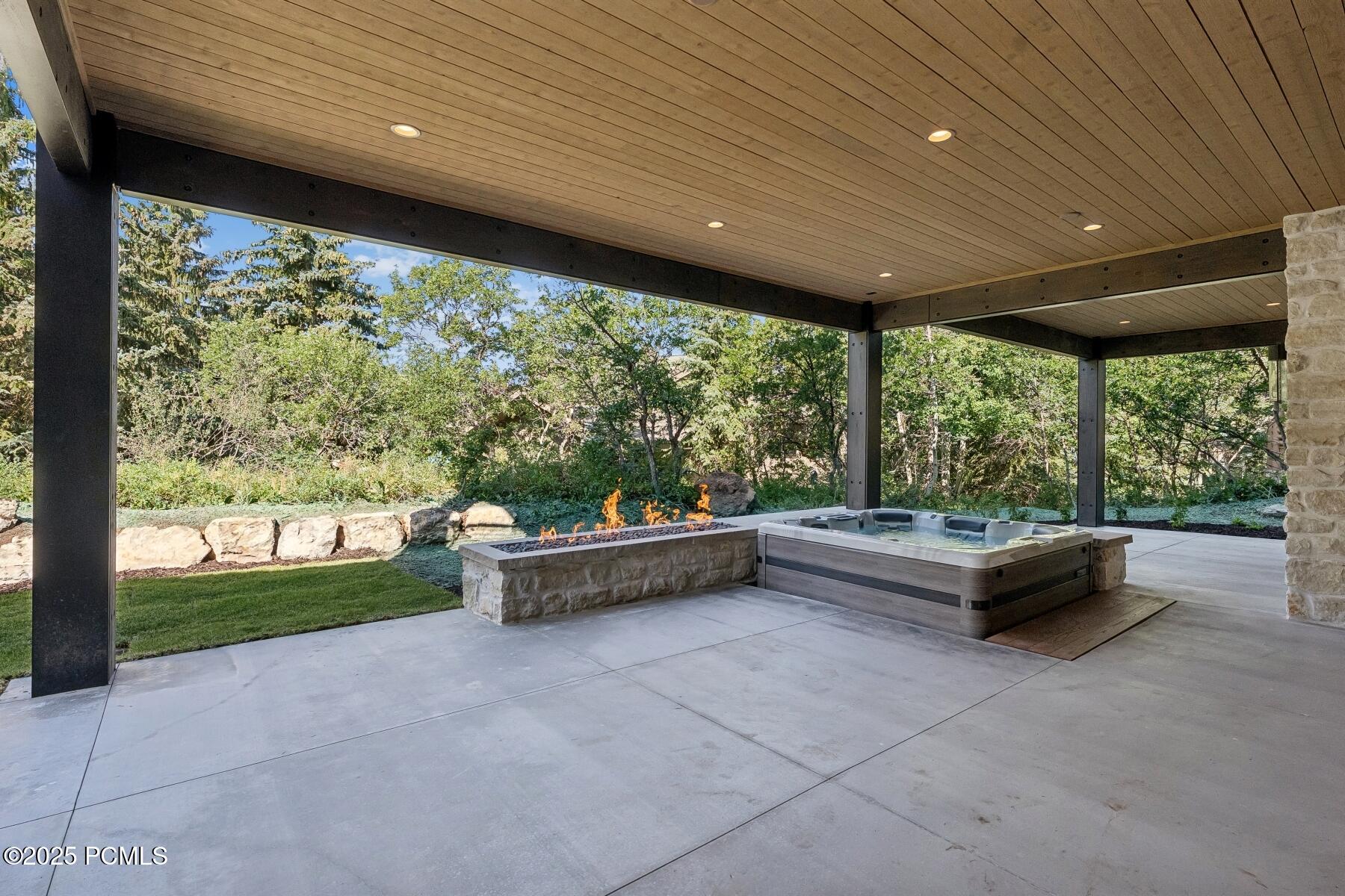 Park City, Utah 84060, United States, 6 Bedrooms Bedrooms, ,7 BathroomsBathrooms,Residential,Active,194819