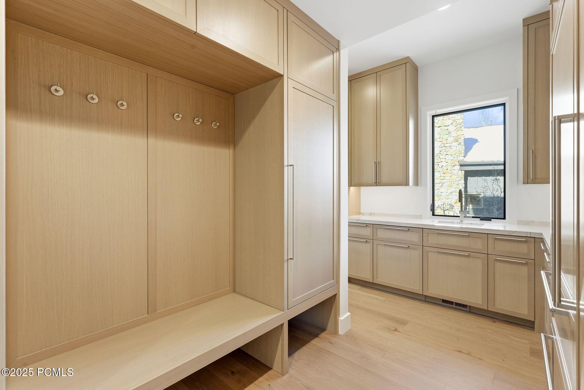 Park City, Utah 84060, United States, 6 Bedrooms Bedrooms, ,7 BathroomsBathrooms,Residential,Active,194819