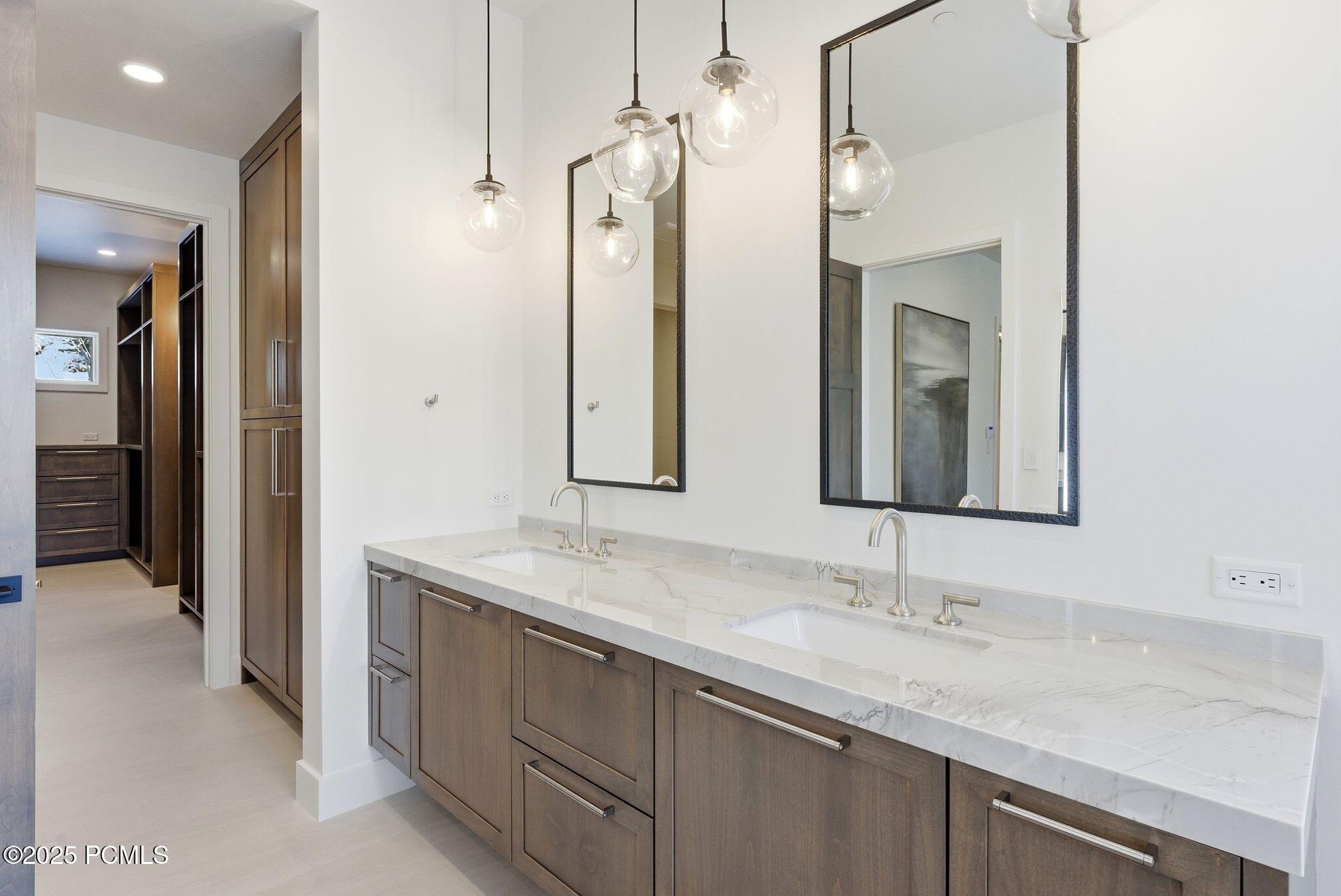 Park City, Utah 84060, United States, 6 Bedrooms Bedrooms, ,7 BathroomsBathrooms,Residential,Active,194819