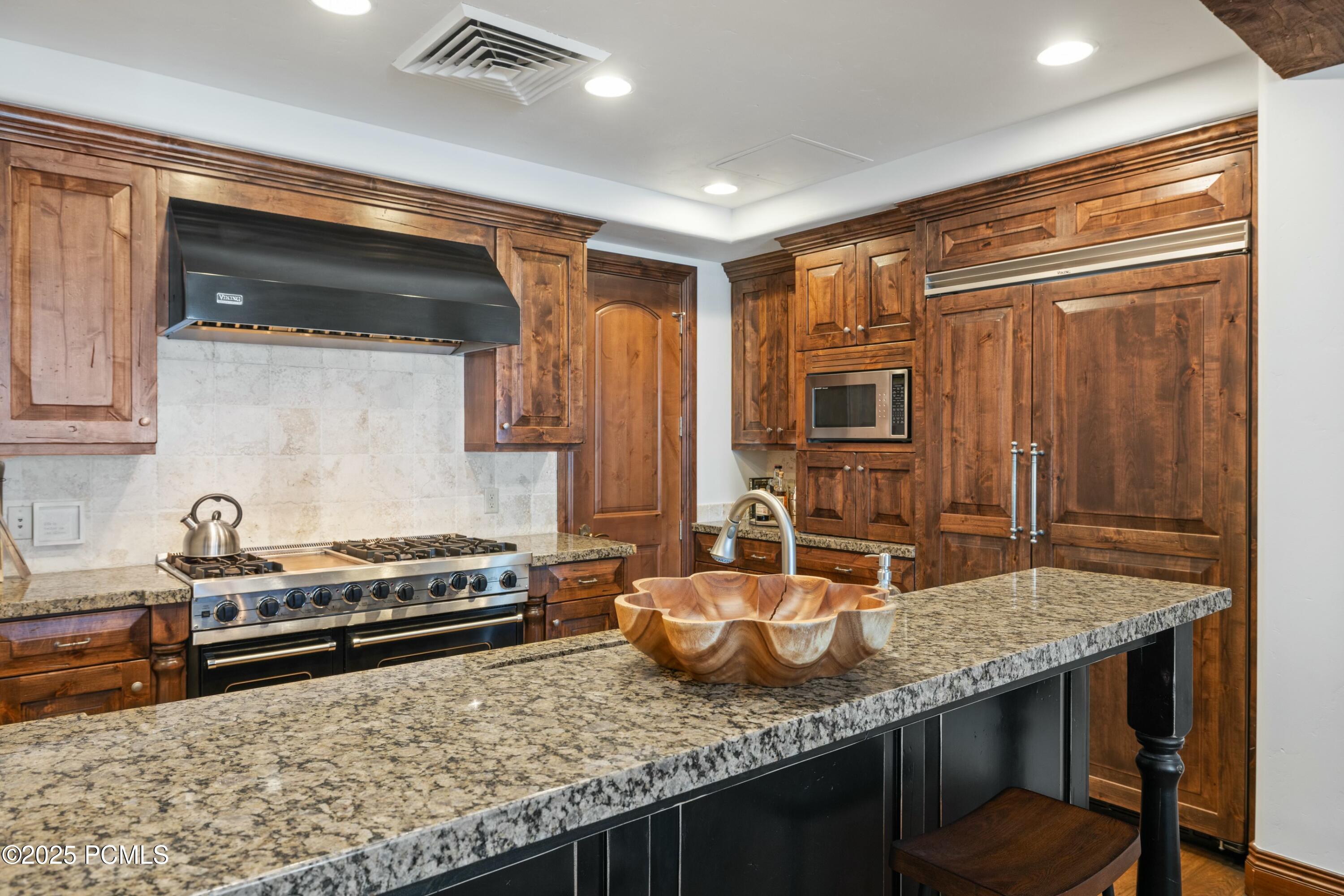 8902 Empire Club Drive #601, Park City, Utah image 11