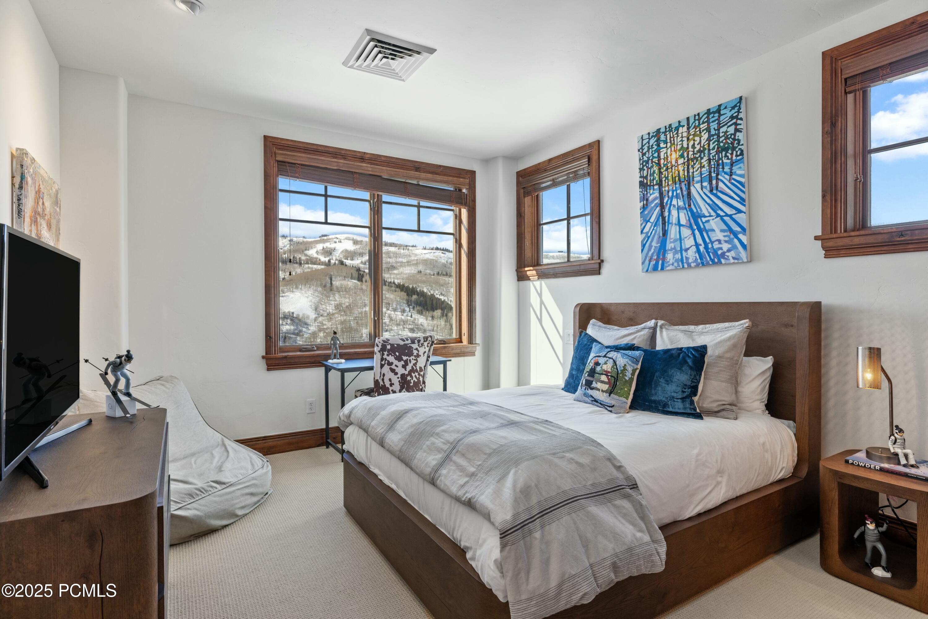 8902 Empire Club Drive #601, Park City, Utah image 20