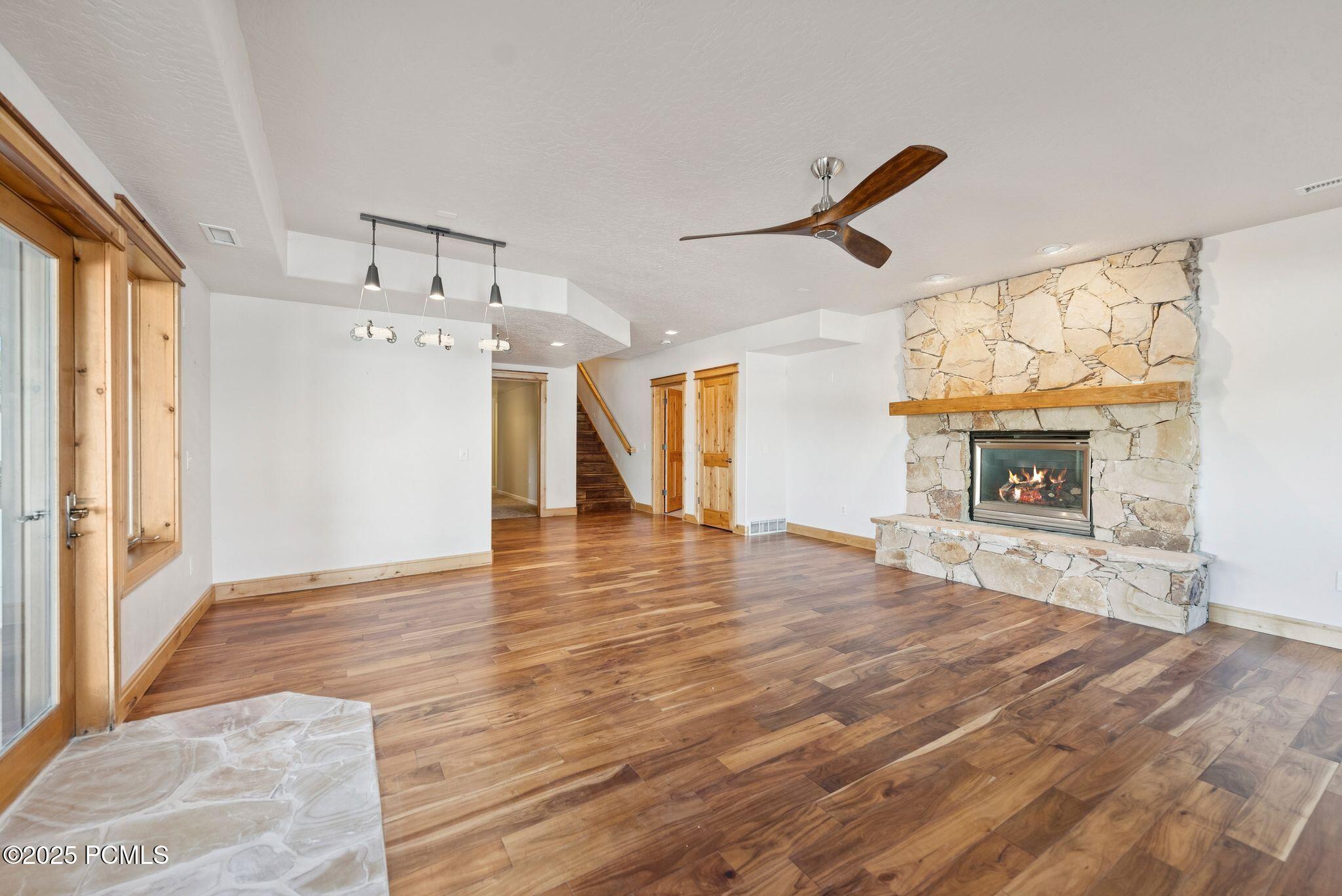 Heber City, Utah 84032, United States, 5 Bedrooms Bedrooms, ,4 BathroomsBathrooms,Residential,Active,153660