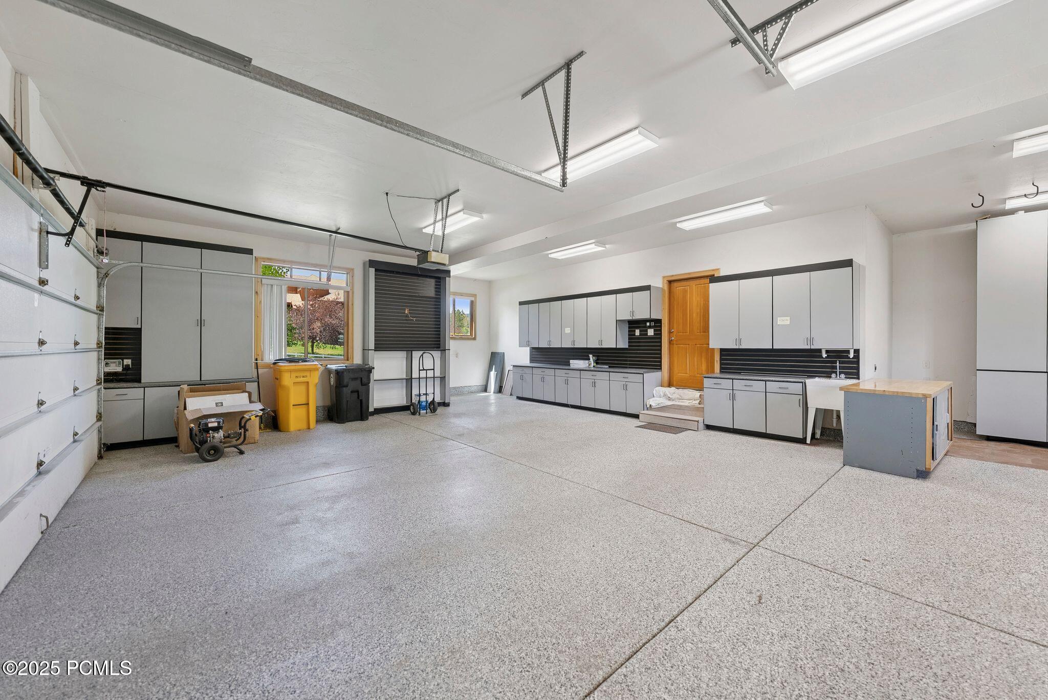 Heber City, Utah 84032, United States, 5 Bedrooms Bedrooms, ,4 BathroomsBathrooms,Residential,Active,153660