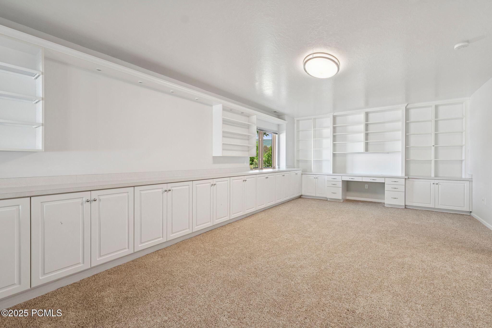 Heber City, Utah 84032, United States, 5 Bedrooms Bedrooms, ,4 BathroomsBathrooms,Residential,Active,153660