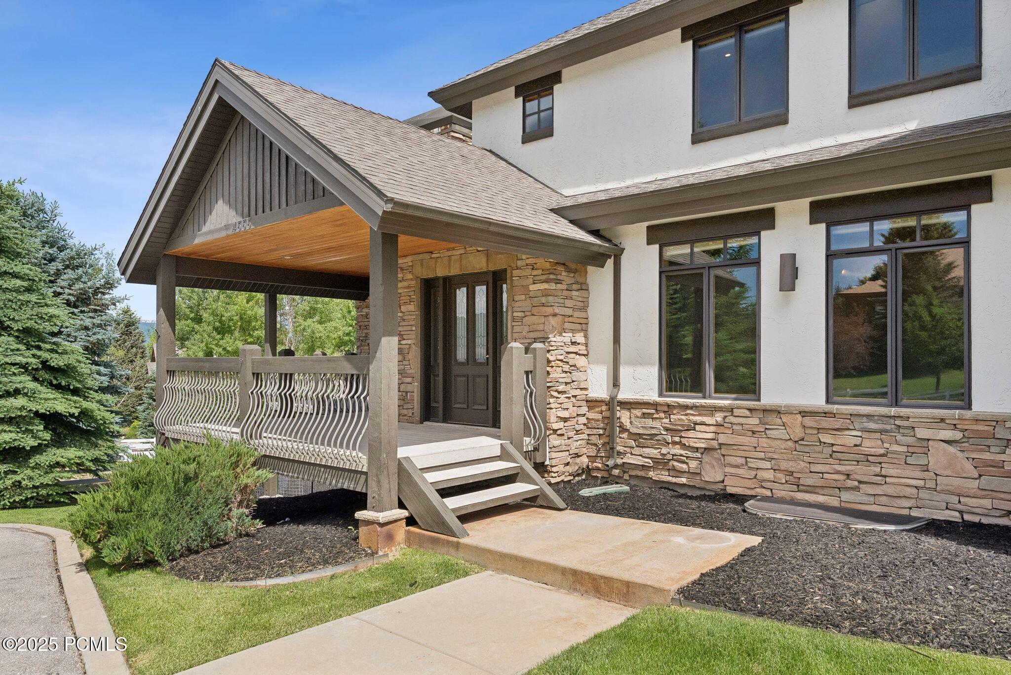 Heber City, Utah 84032, United States, 5 Bedrooms Bedrooms, ,4 BathroomsBathrooms,Residential,Active,153660