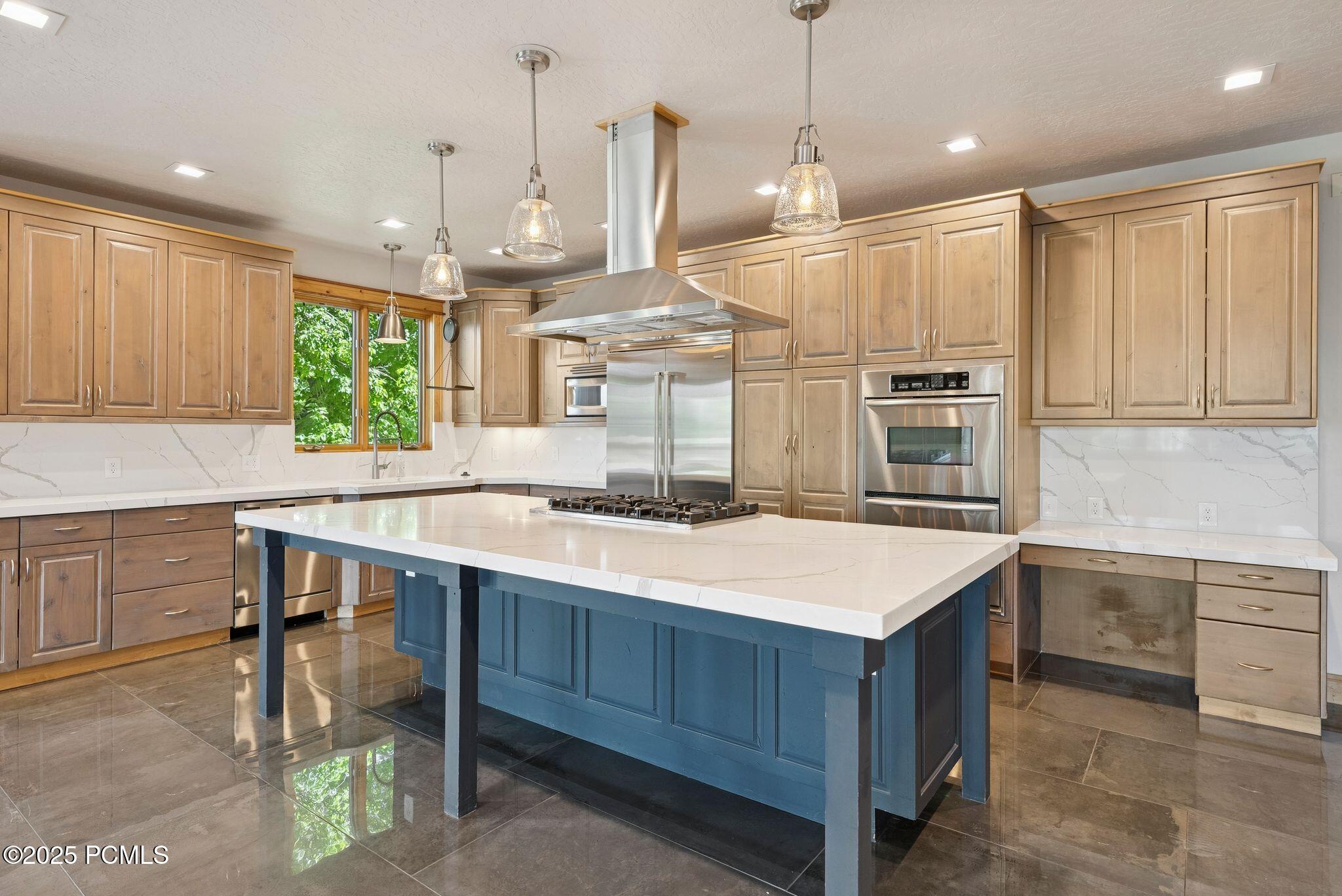 Heber City, Utah 84032, United States, 5 Bedrooms Bedrooms, ,4 BathroomsBathrooms,Residential,Active,153660