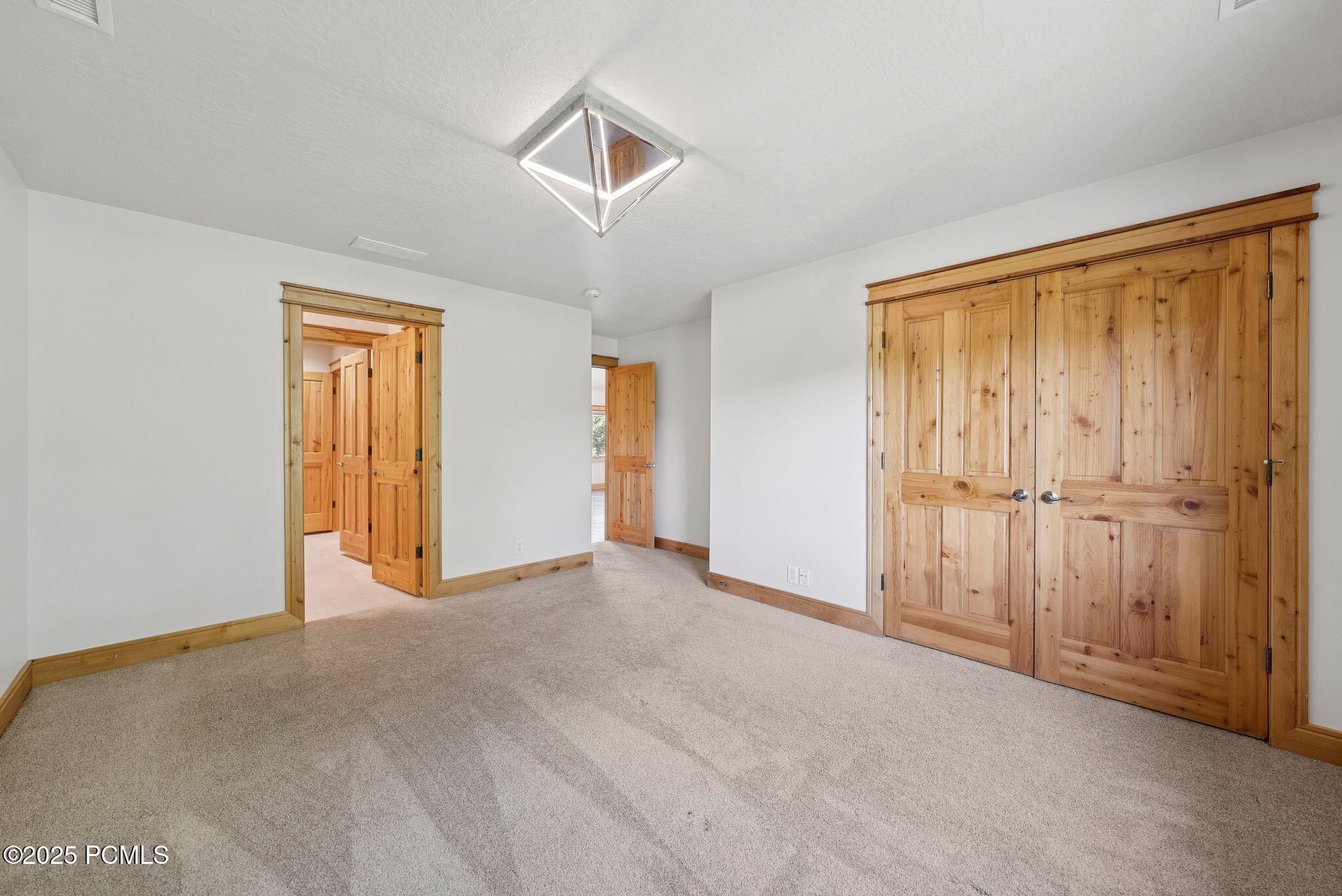 Heber City, Utah 84032, United States, 5 Bedrooms Bedrooms, ,4 BathroomsBathrooms,Residential,Active,153660