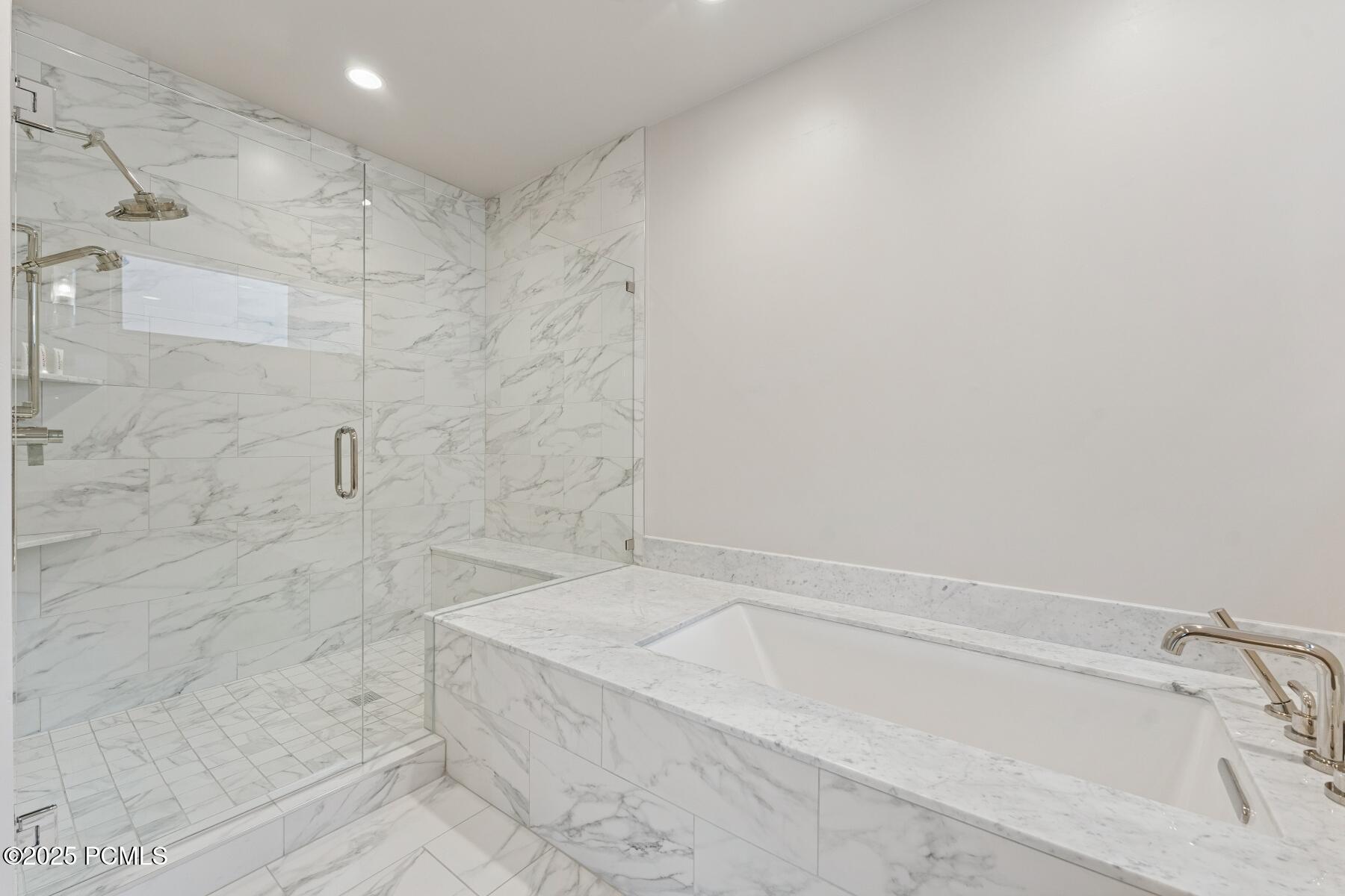 Park City, Utah 84098, United States, 2 Bedrooms Bedrooms, ,3 BathroomsBathrooms,Residential,Active,243851