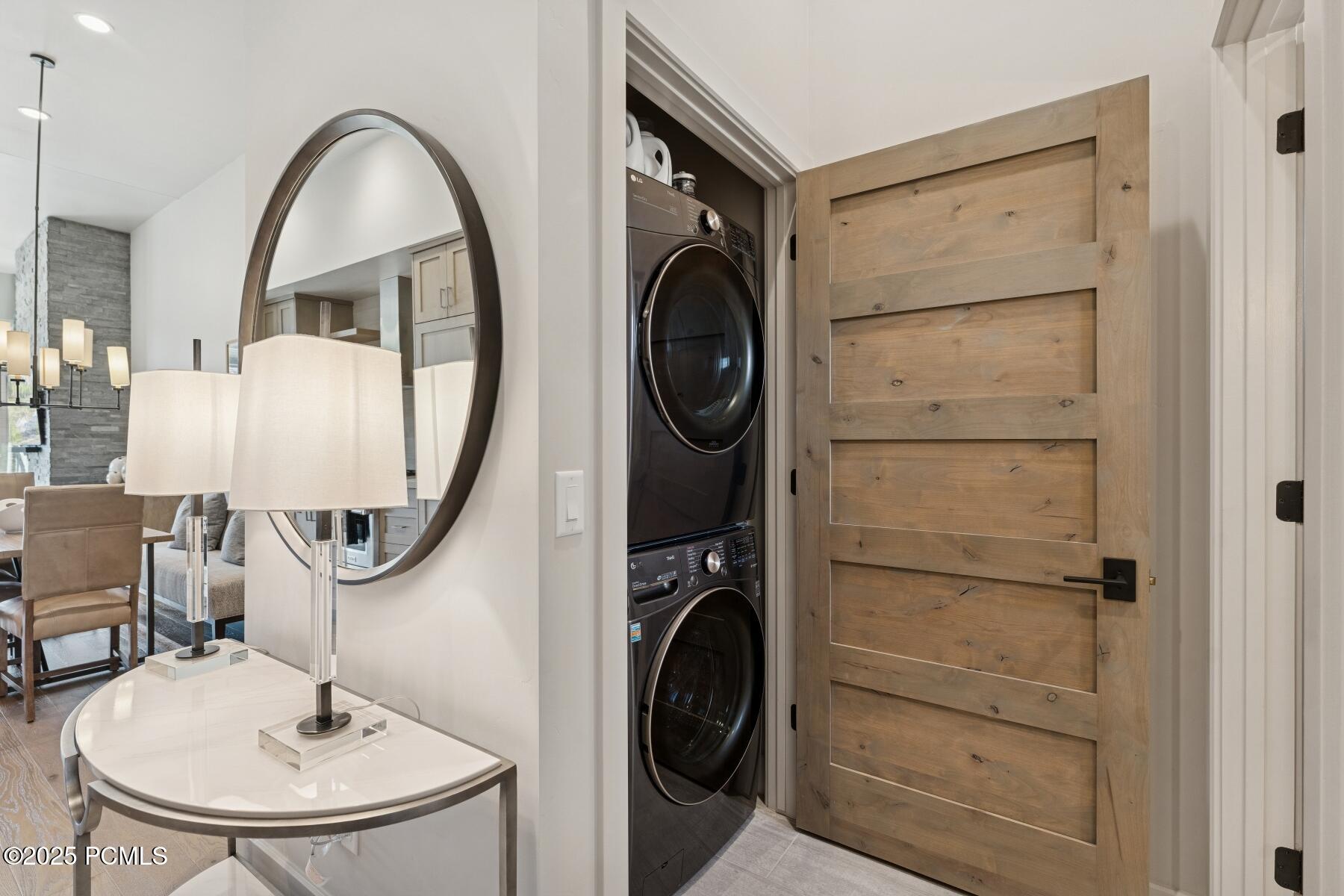 Park City, Utah 84098, United States, 2 Bedrooms Bedrooms, ,3 BathroomsBathrooms,Residential,Active,243851