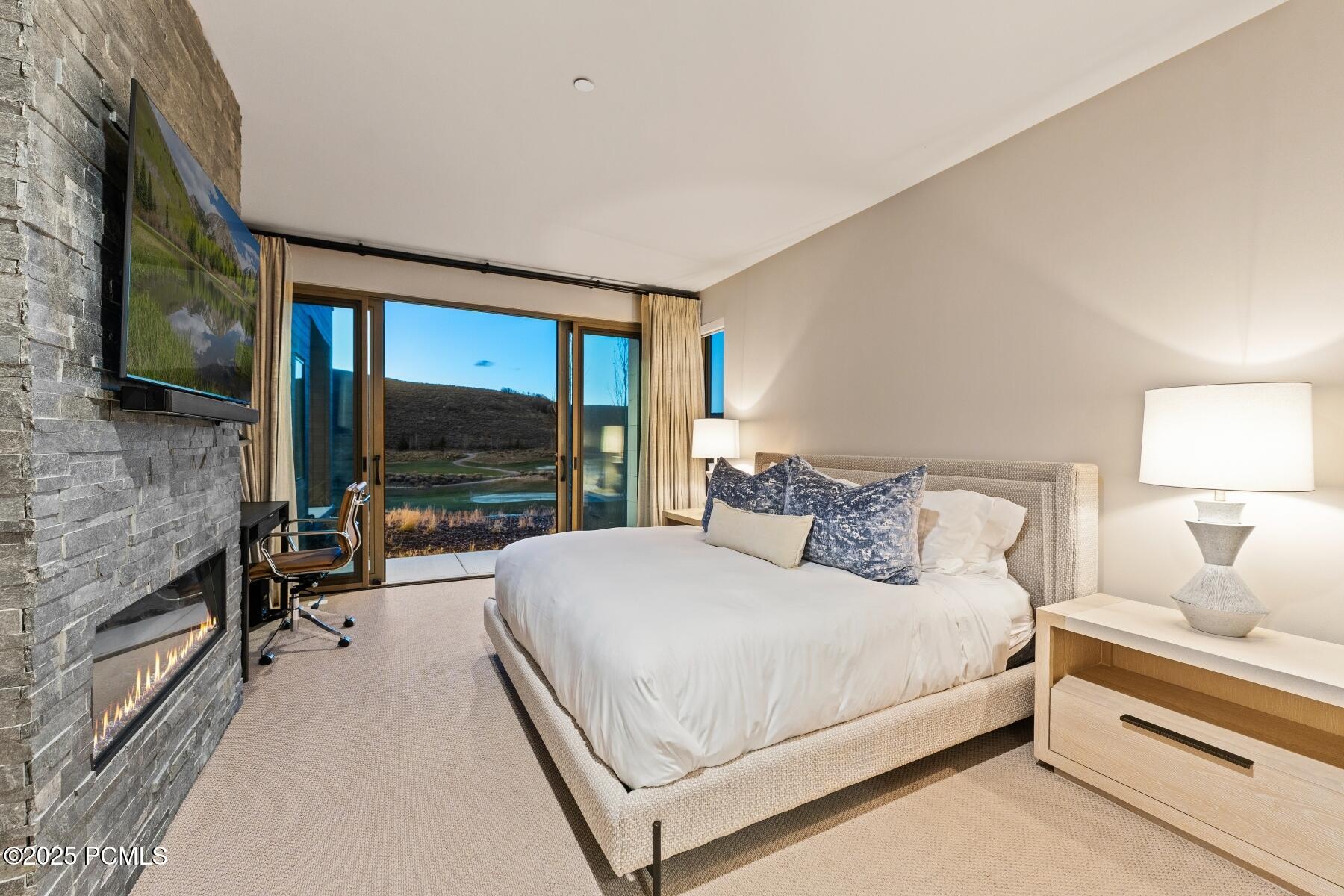 Park City, Utah 84098, United States, 2 Bedrooms Bedrooms, ,3 BathroomsBathrooms,Residential,Active,243851