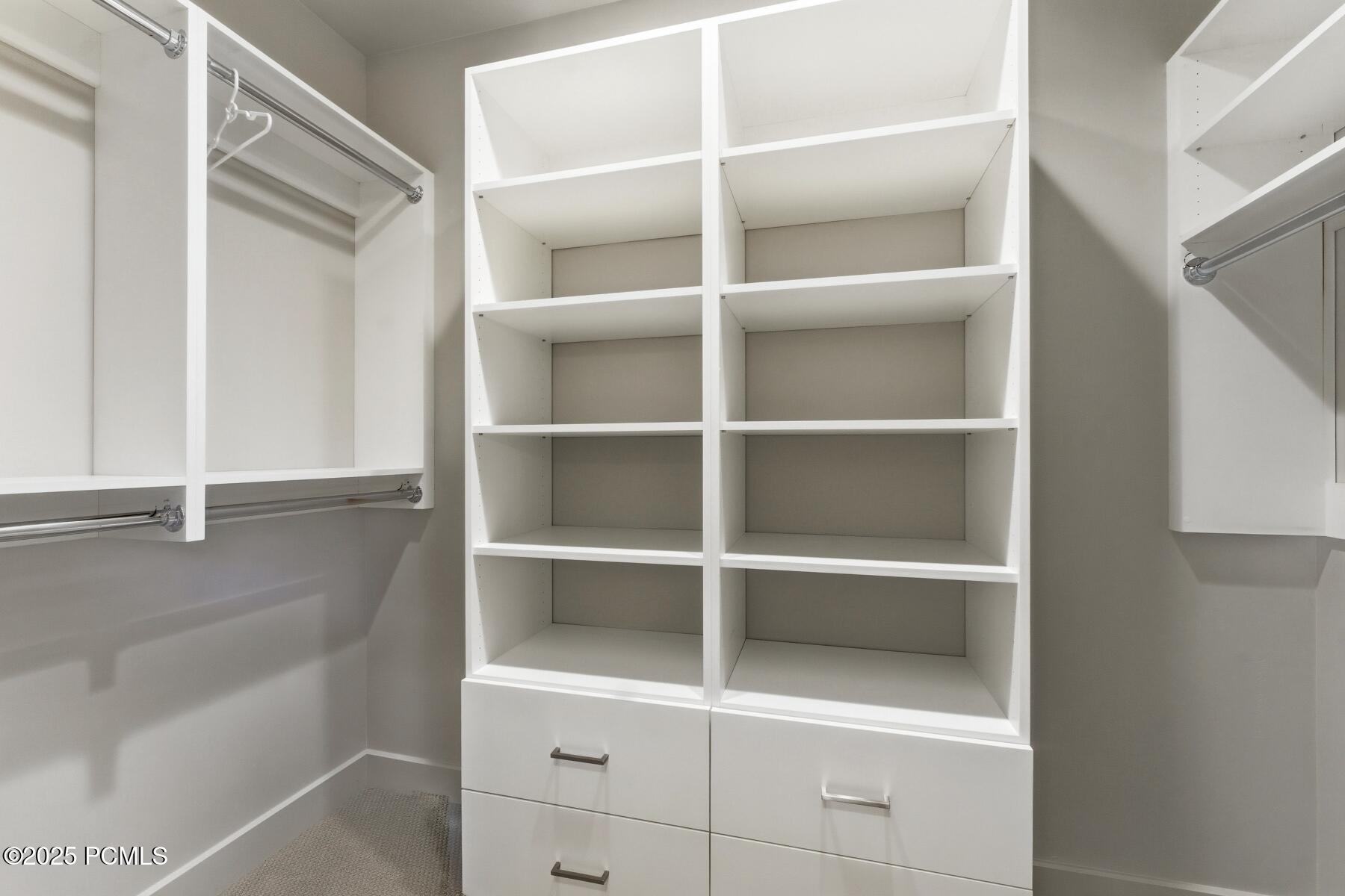 Park City, Utah 84098, United States, 2 Bedrooms Bedrooms, ,3 BathroomsBathrooms,Residential,Active,243851