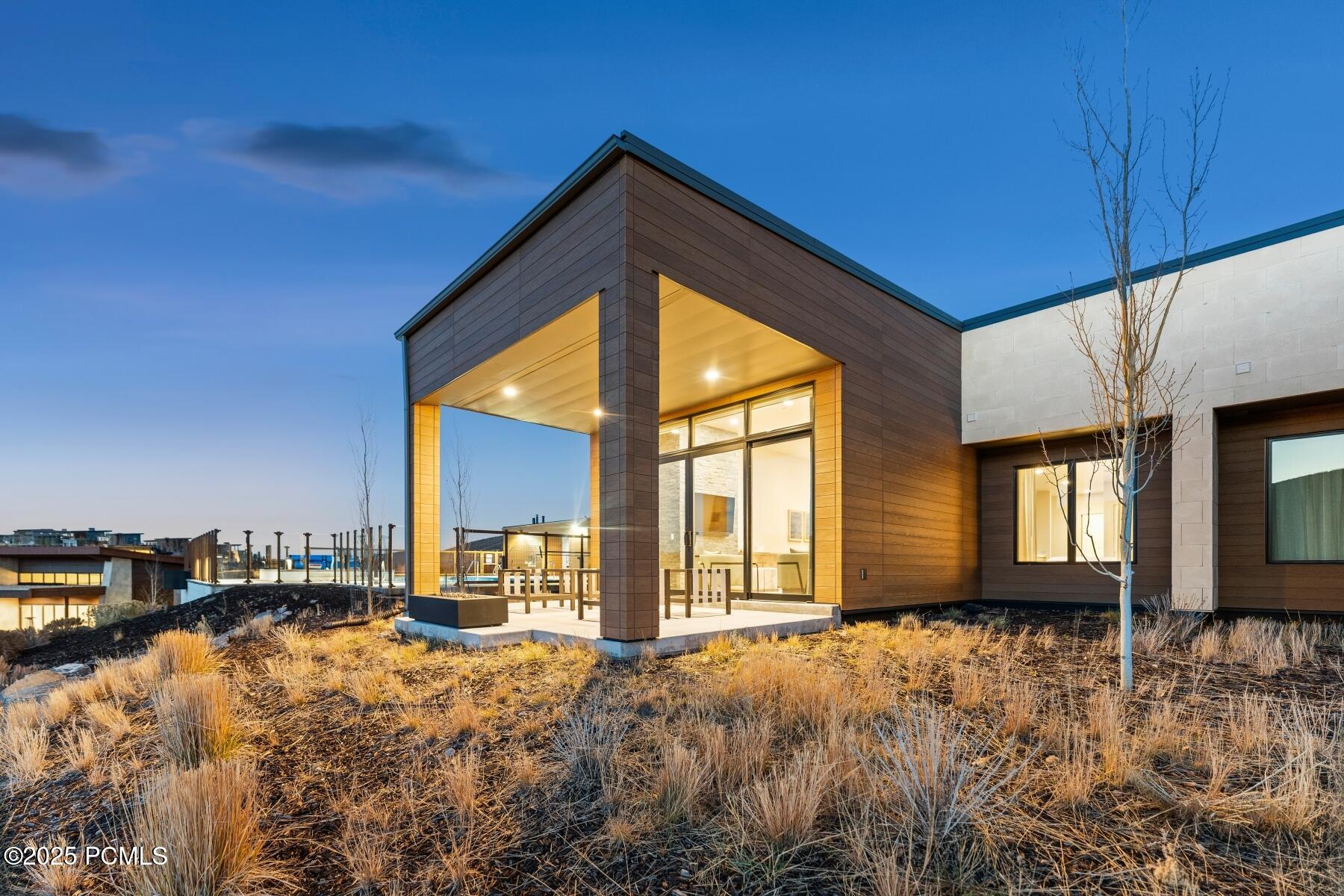 Park City, Utah 84098, United States, 2 Bedrooms Bedrooms, ,3 BathroomsBathrooms,Residential,Active,243851