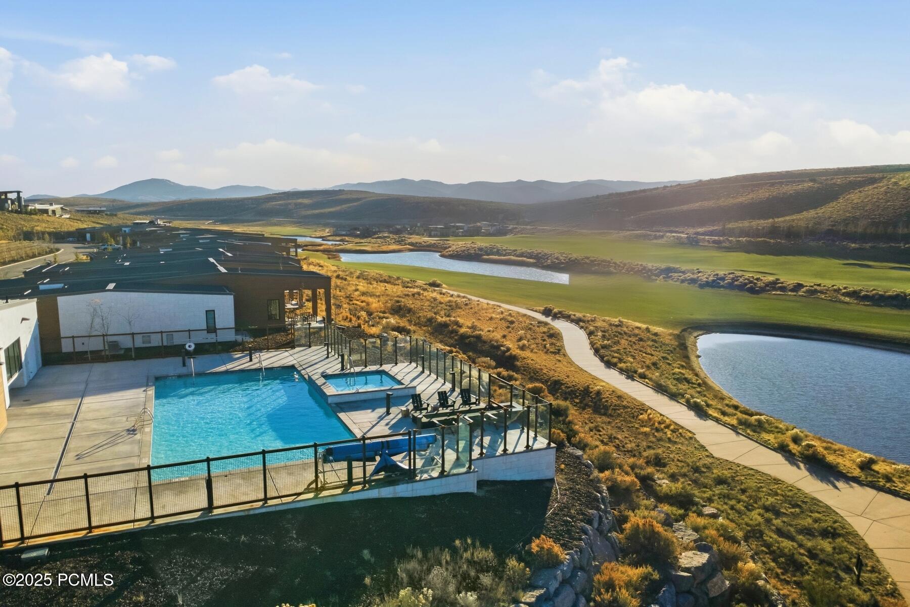 Park City, Utah 84098, United States, 2 Bedrooms Bedrooms, ,3 BathroomsBathrooms,Residential,Active,243851