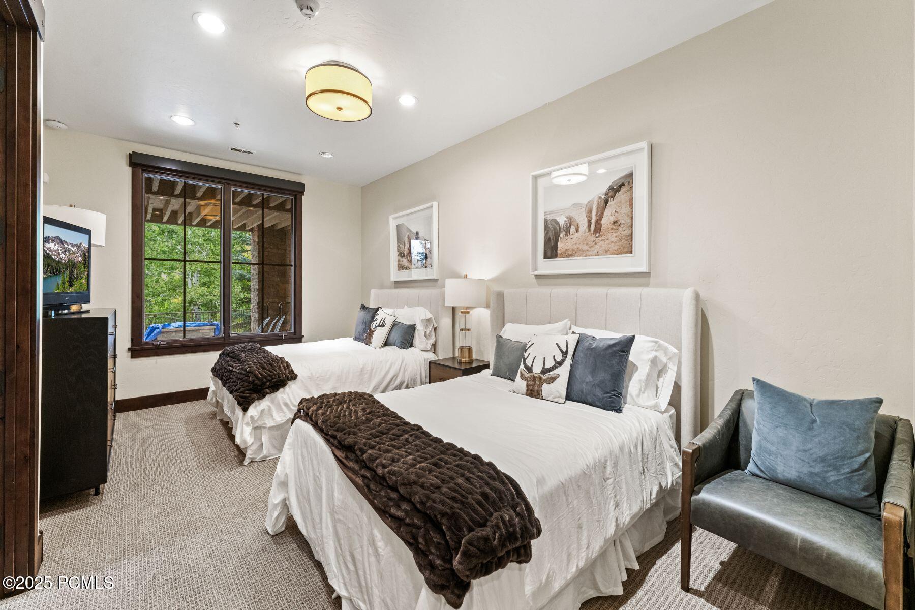 Park City, Utah 84098, United States, 5 Bedrooms Bedrooms, ,6 BathroomsBathrooms,Residential,Active,13389