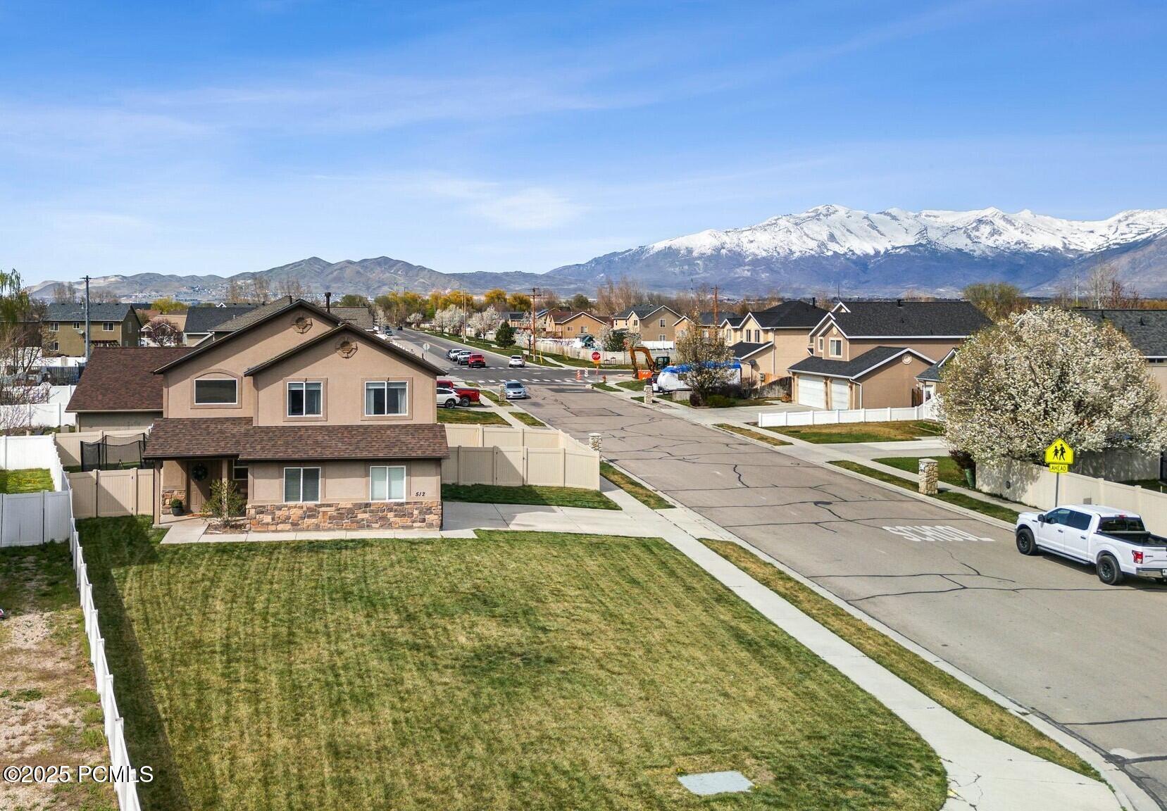 512 W Lake View Drive, Lehi, Utah image 1