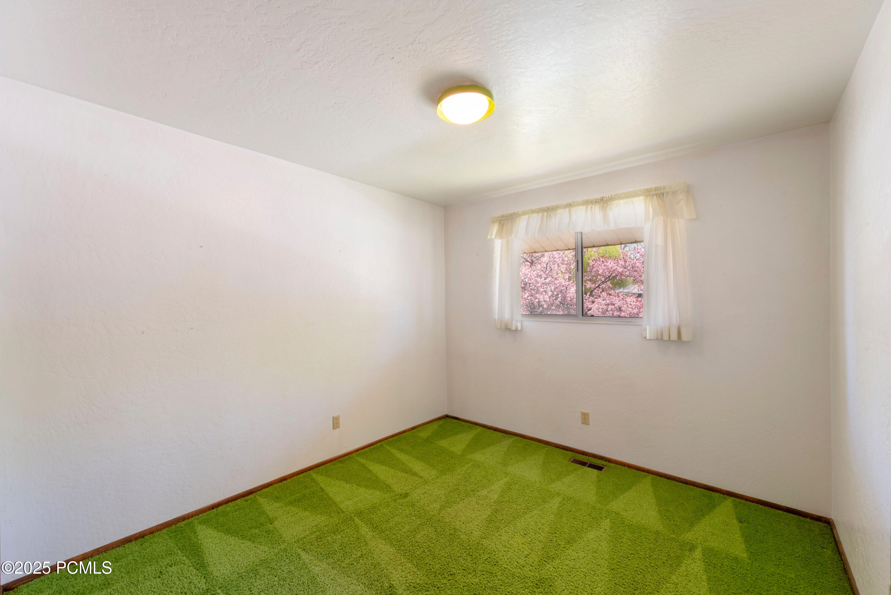 335 E 200 South, Heber City, Utah image 9