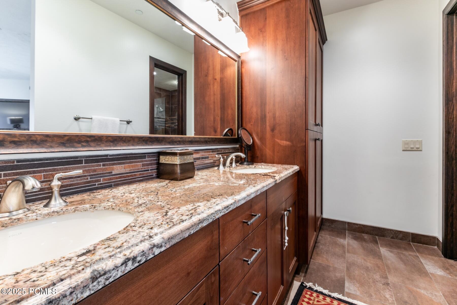 Park City, Utah 84060, United States, 4 Bedrooms Bedrooms, ,5 BathroomsBathrooms,Residential,Active,175682